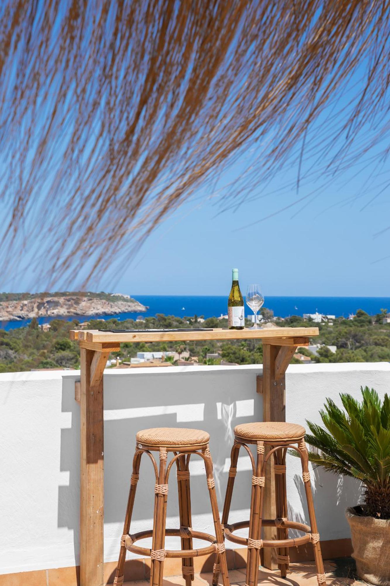 Pensión Hostal Cala Llombards *