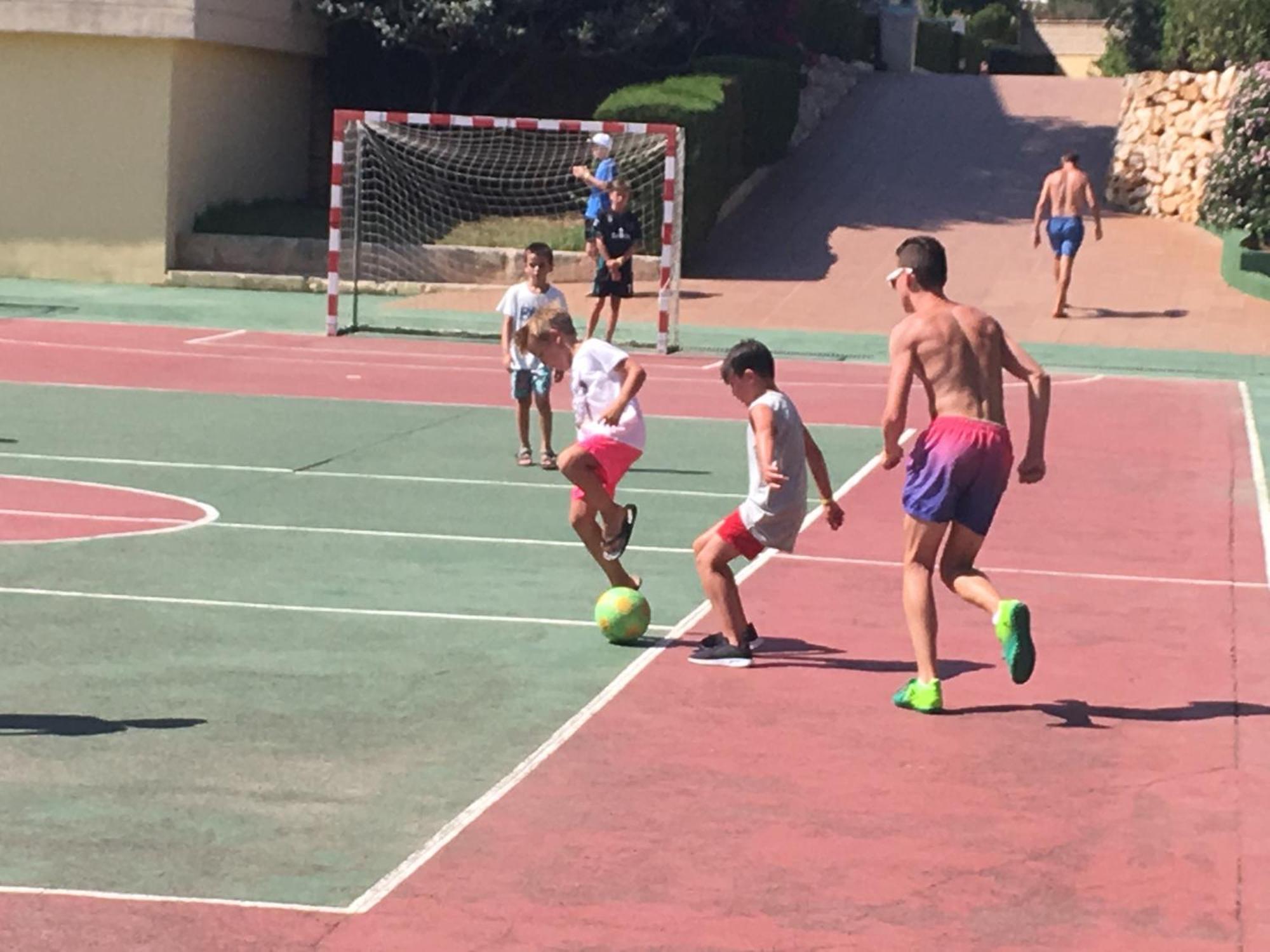 Club Cala Romani 3*