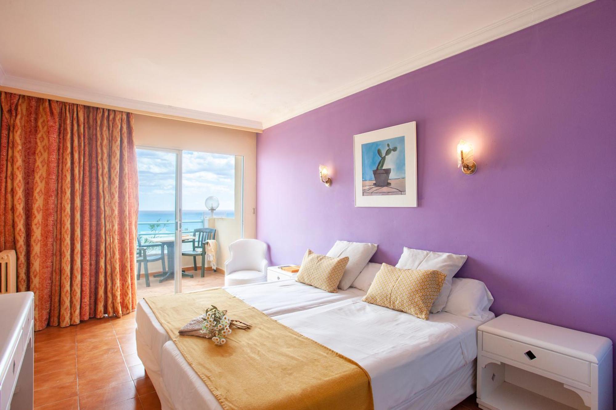 Hotel Bj Playa Blanca 2*