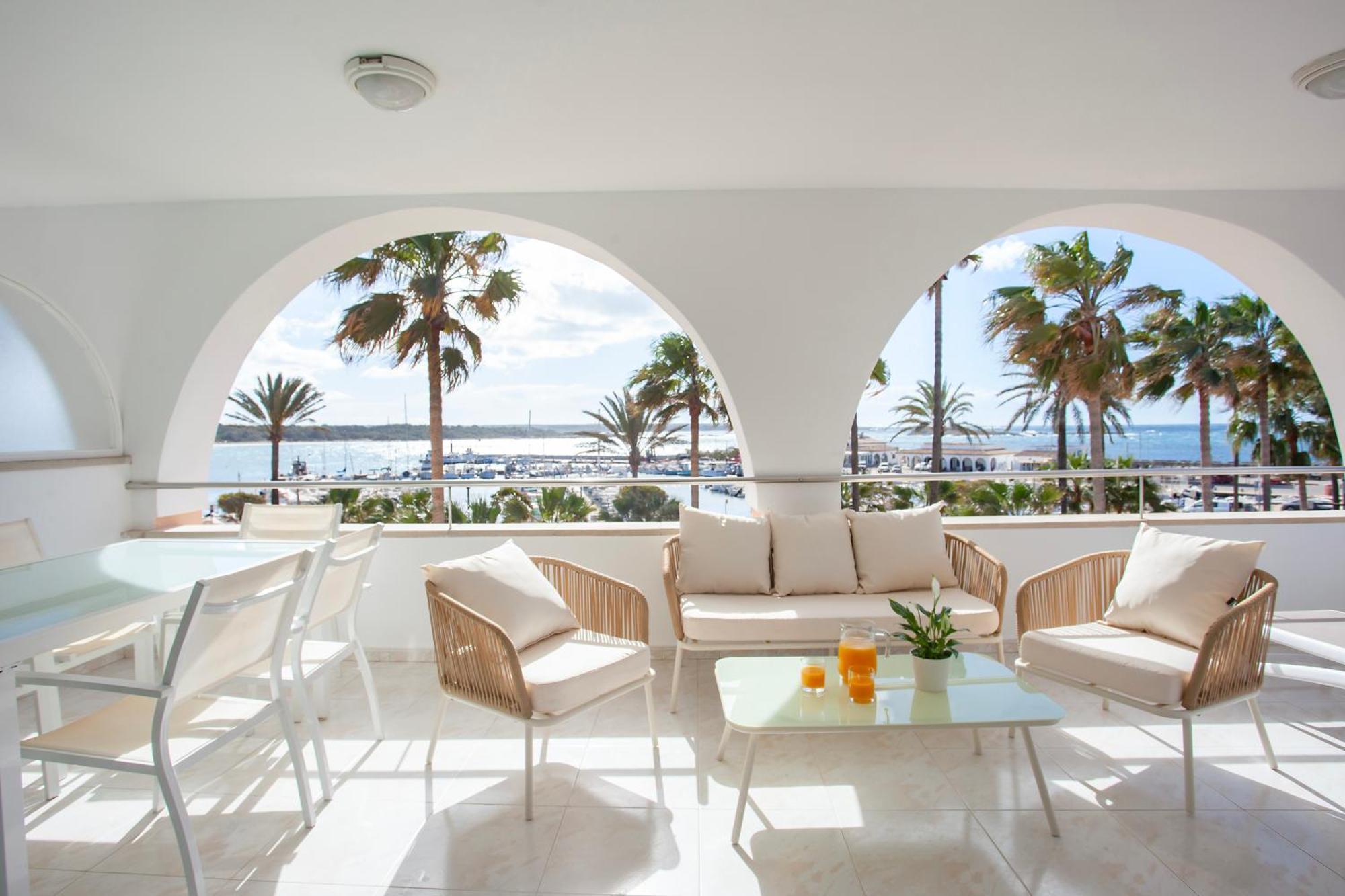 Edificio Puerto * Colonia de Sant Jordi
