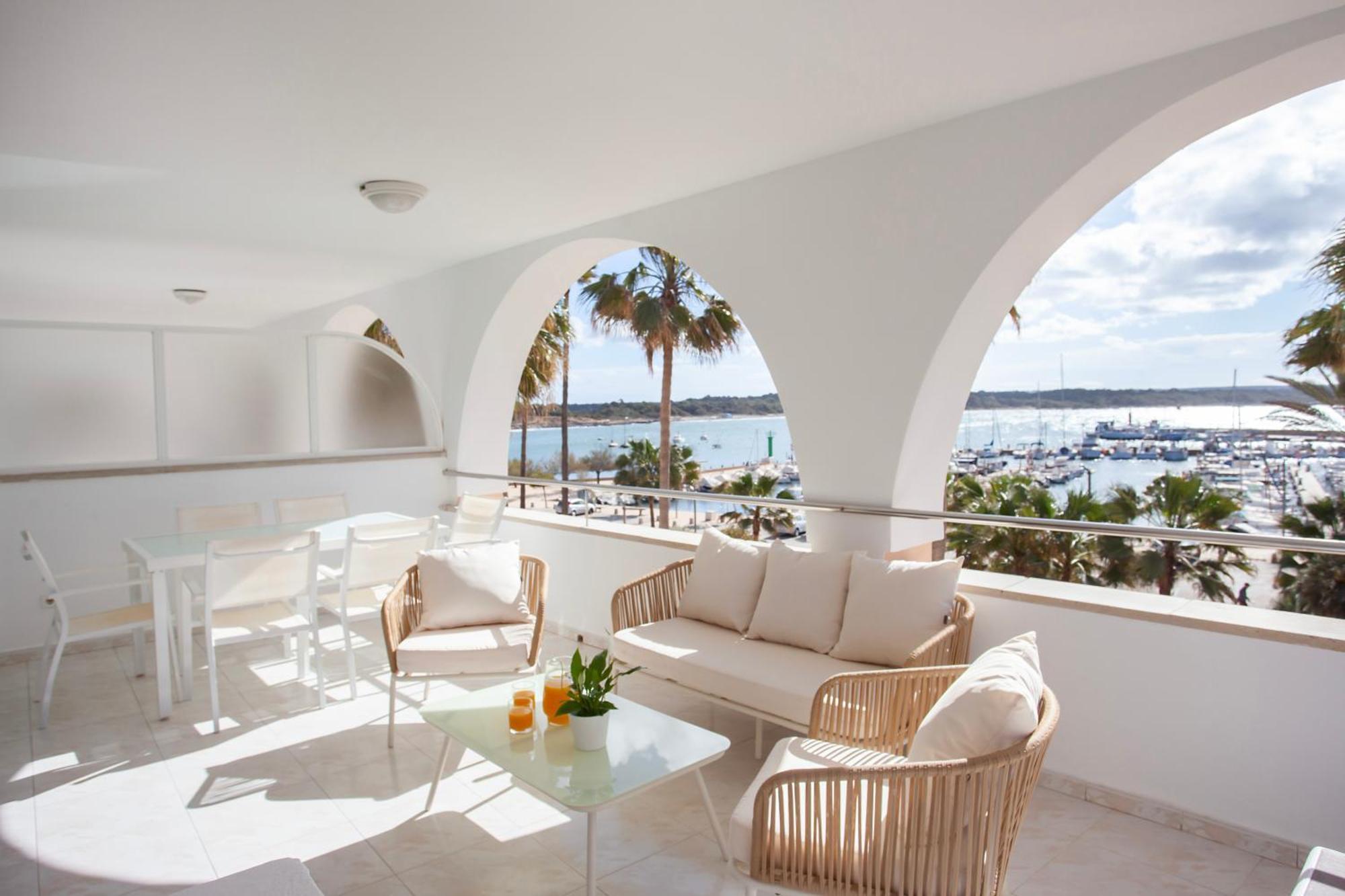 Edificio Puerto * Colonia de Sant Jordi