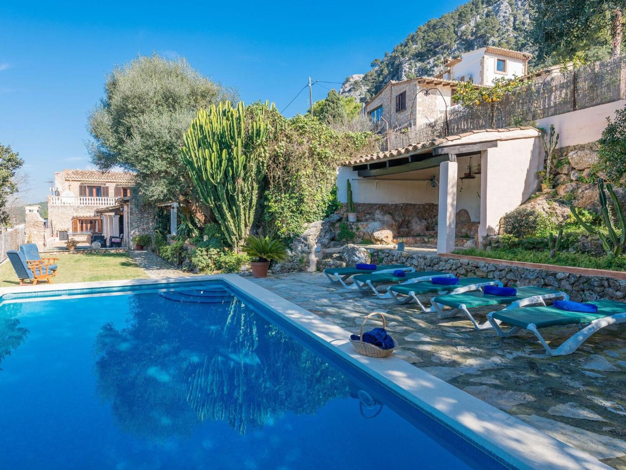Villa Coste Moragues - With Private Pool Pollensa