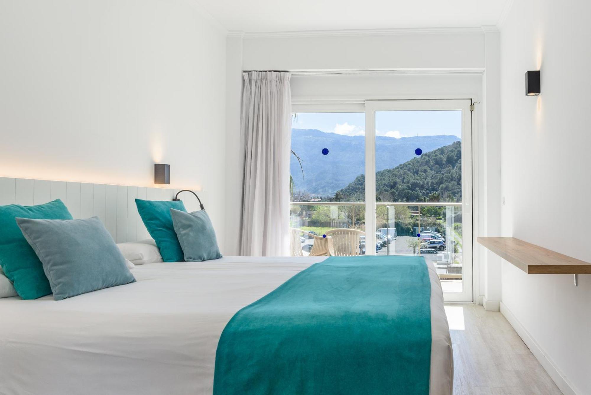 Marina Hotel