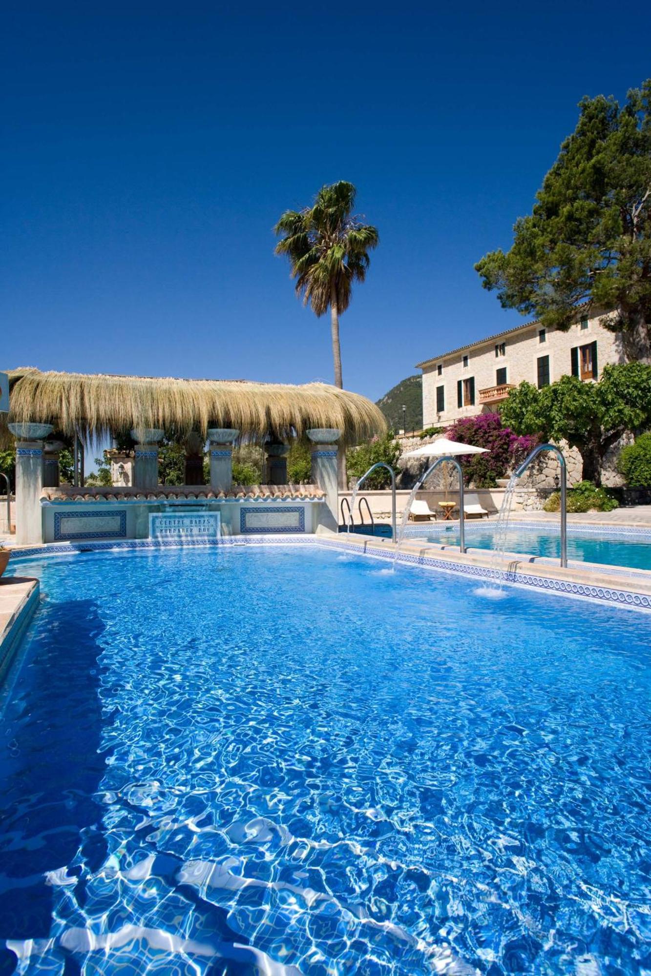 Hotel Monnaber Nou & 4*