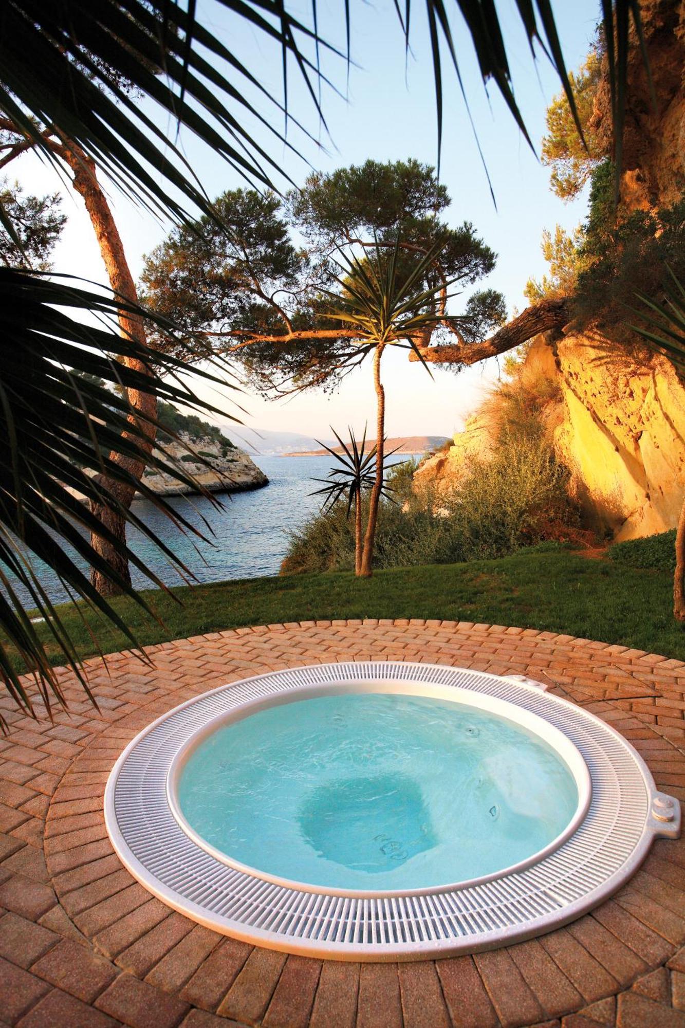 Hotel Occidental Cala Viñas 4*