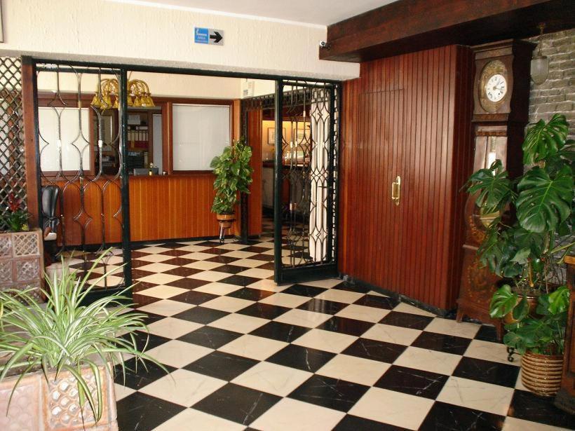 Guest house Cas Bombu 2*