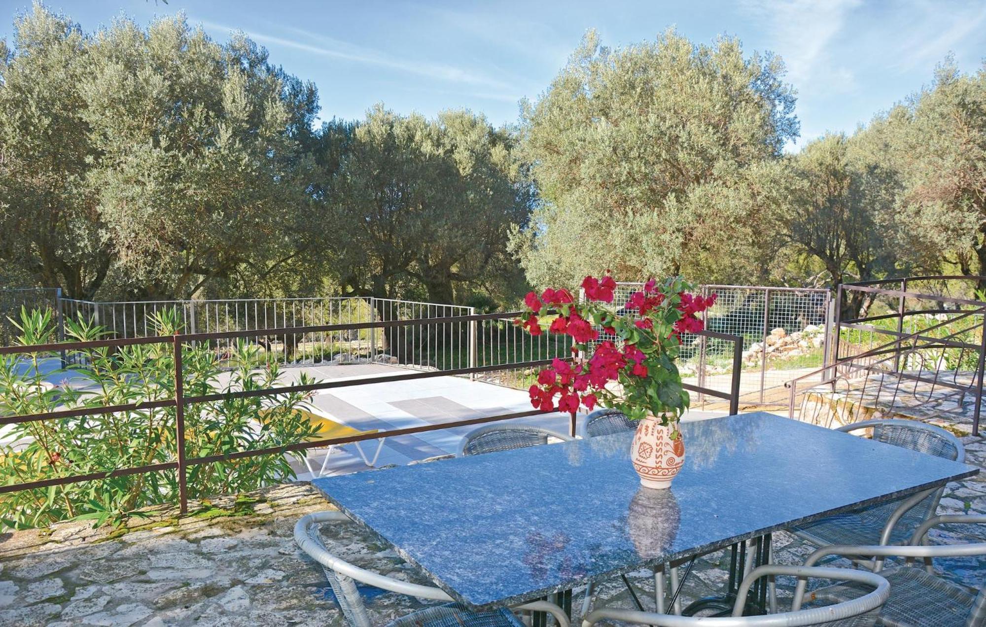 Сasa de vacaciones In Estellencs With Kitchen *