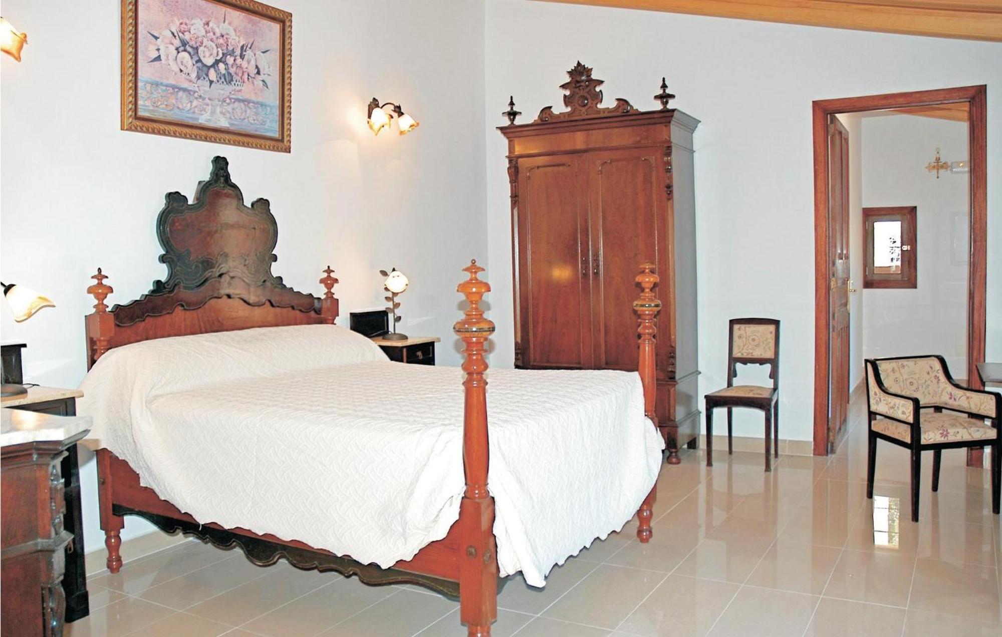 Сasa de vacaciones 6 Bedroom Amazing In Estellencs