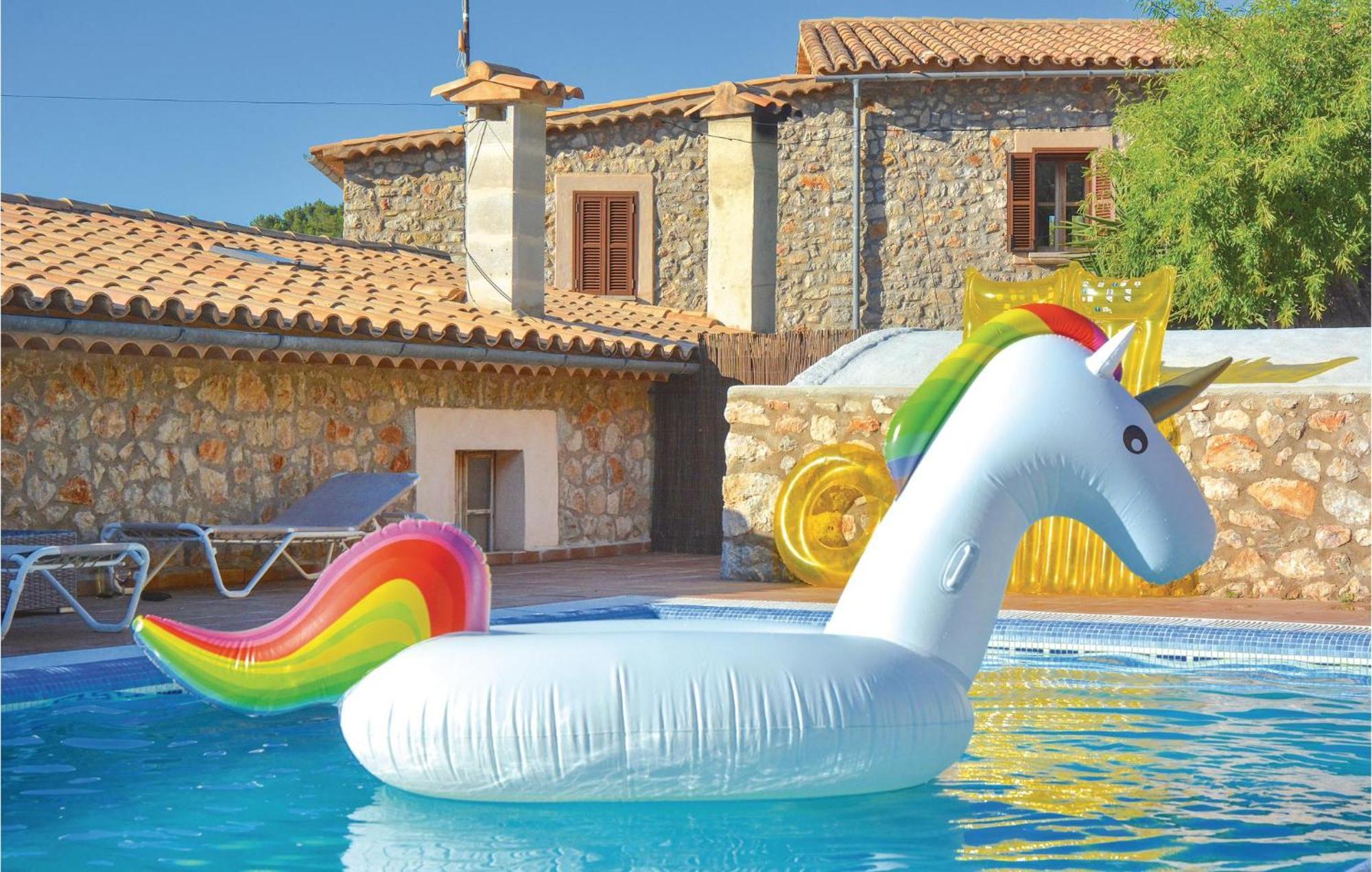 Сasa de vacaciones 6 Bedroom Amazing In Estellencs