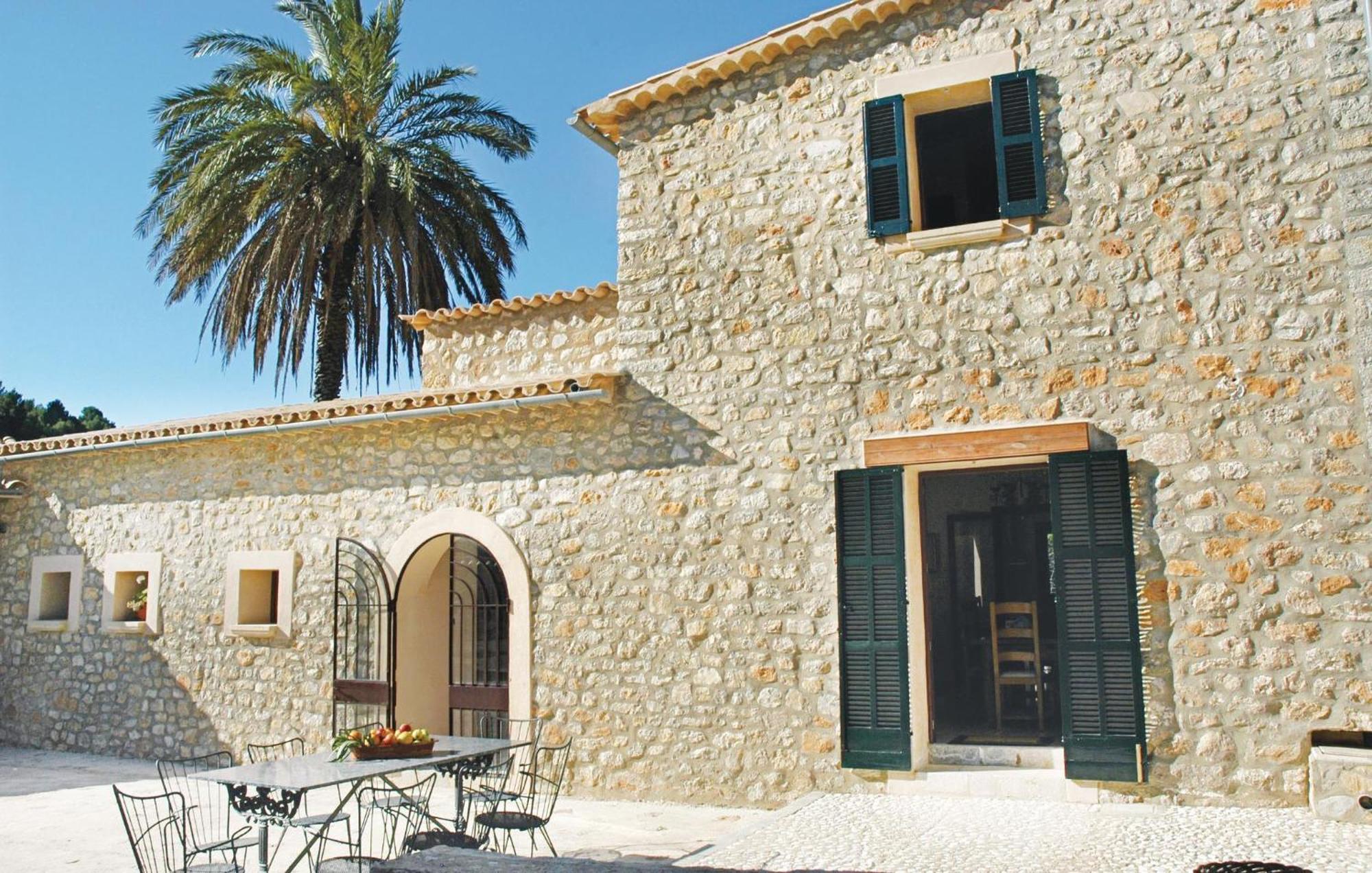Сasa de vacaciones 6 Bedroom Amazing In Estellencs