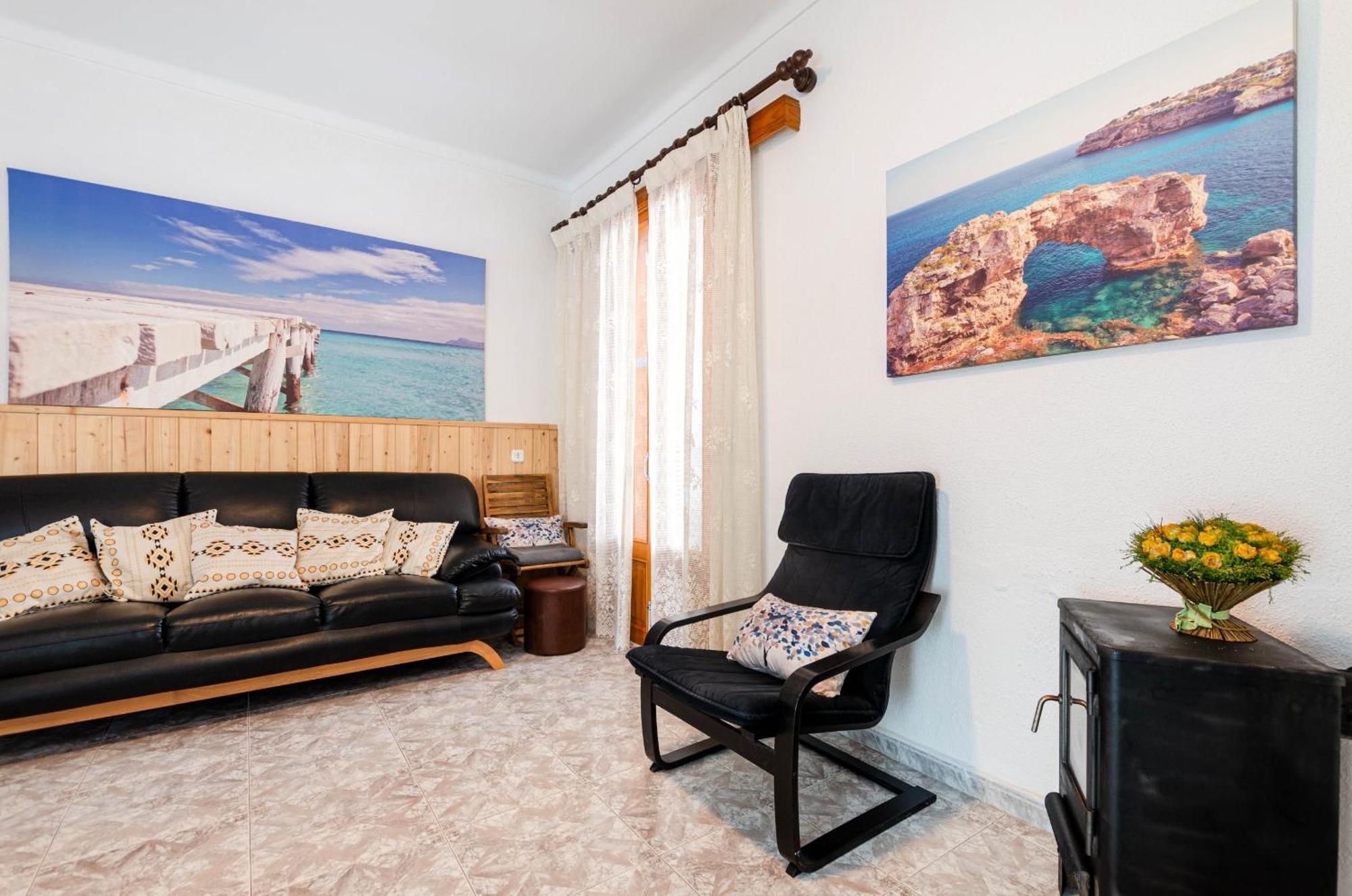 Yourhouse Petita, House In Majorca North Holiday home *