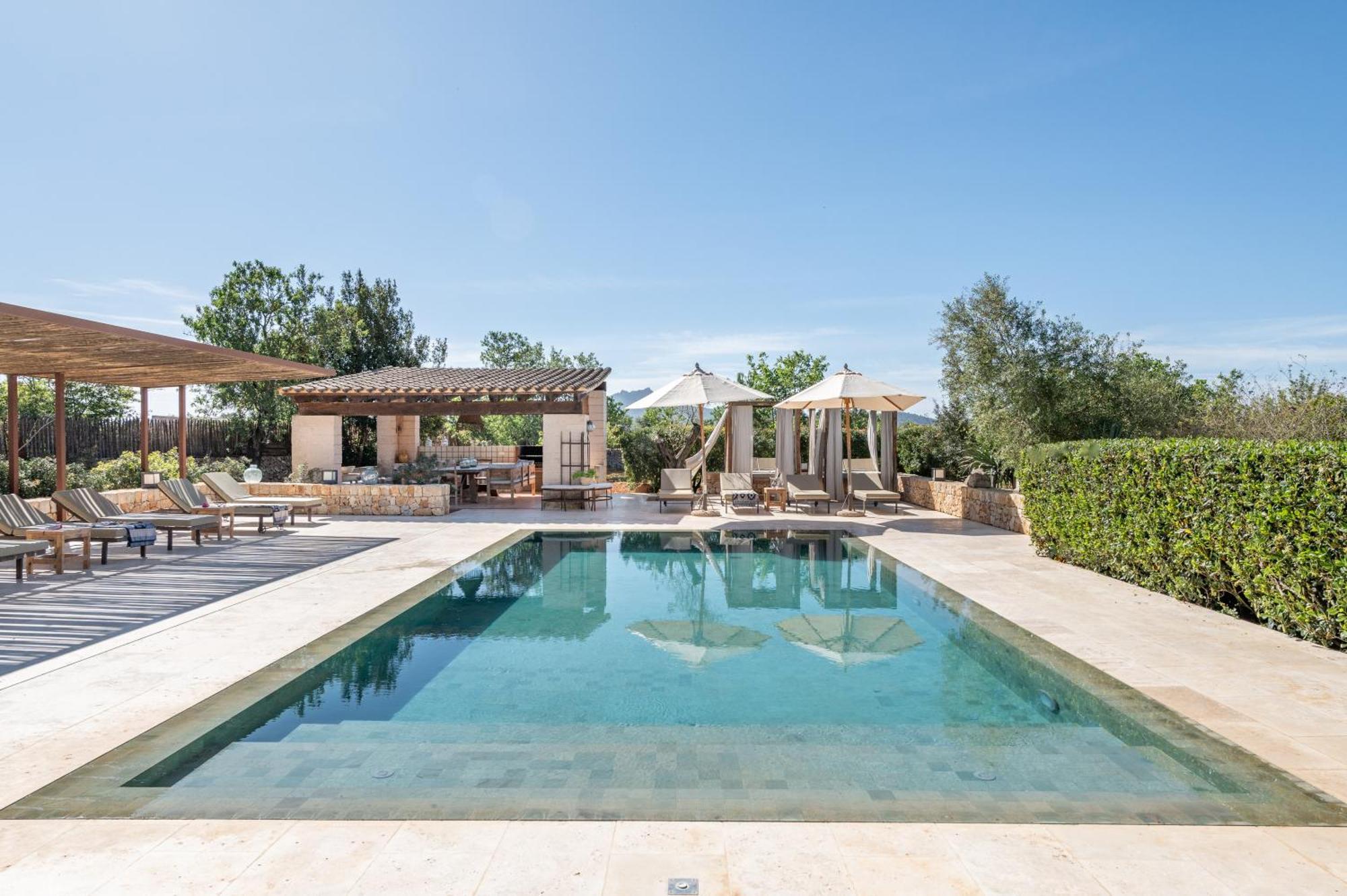 Villa Es Lledoner 3 *