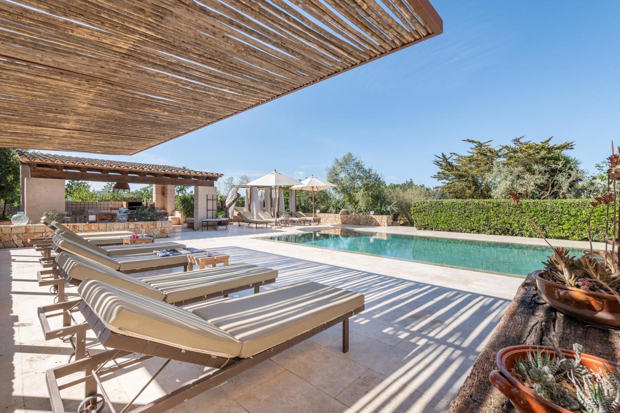 Villa Es Lledoner 3 *