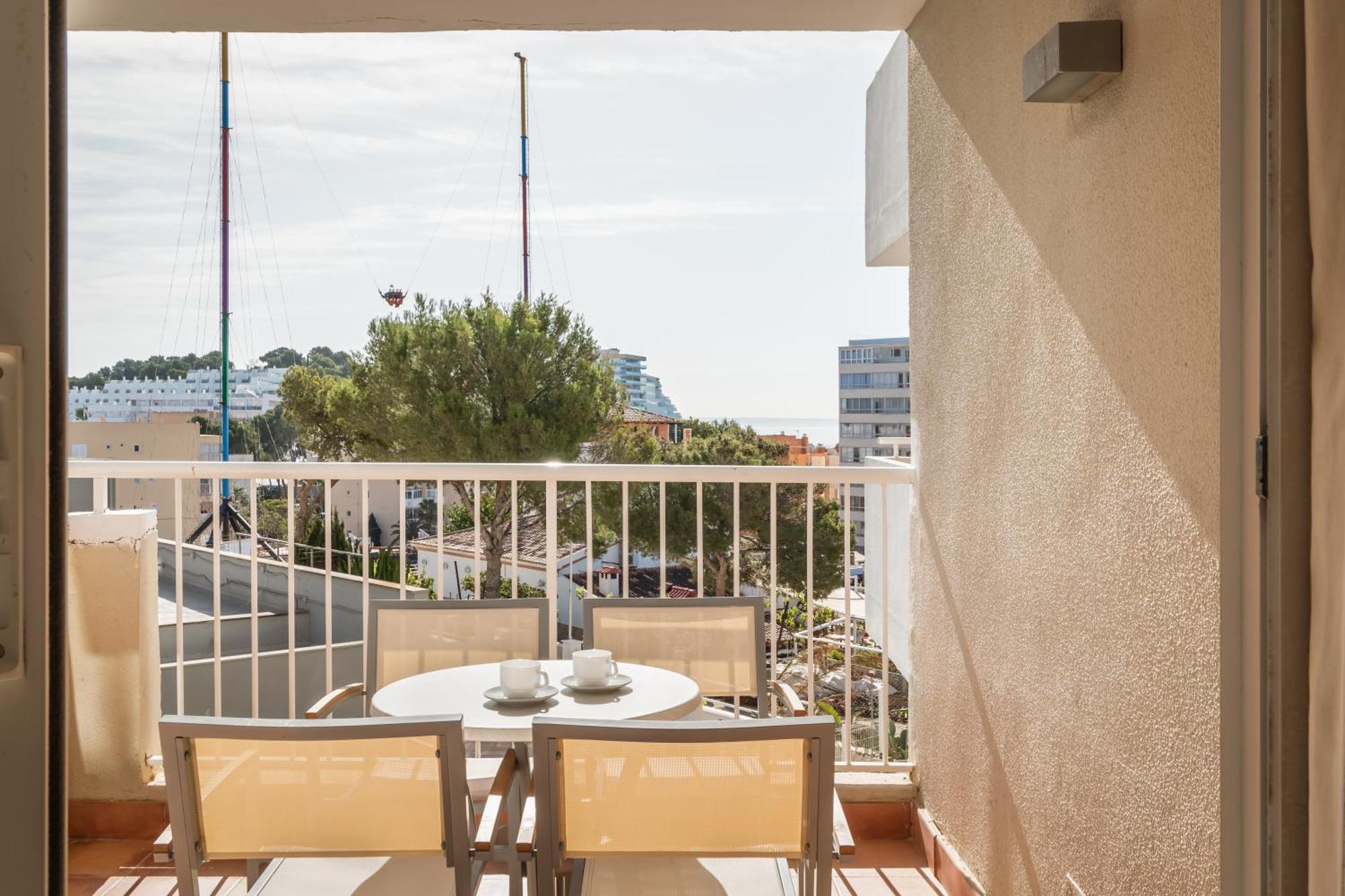Vistasol Apartahotel 3*