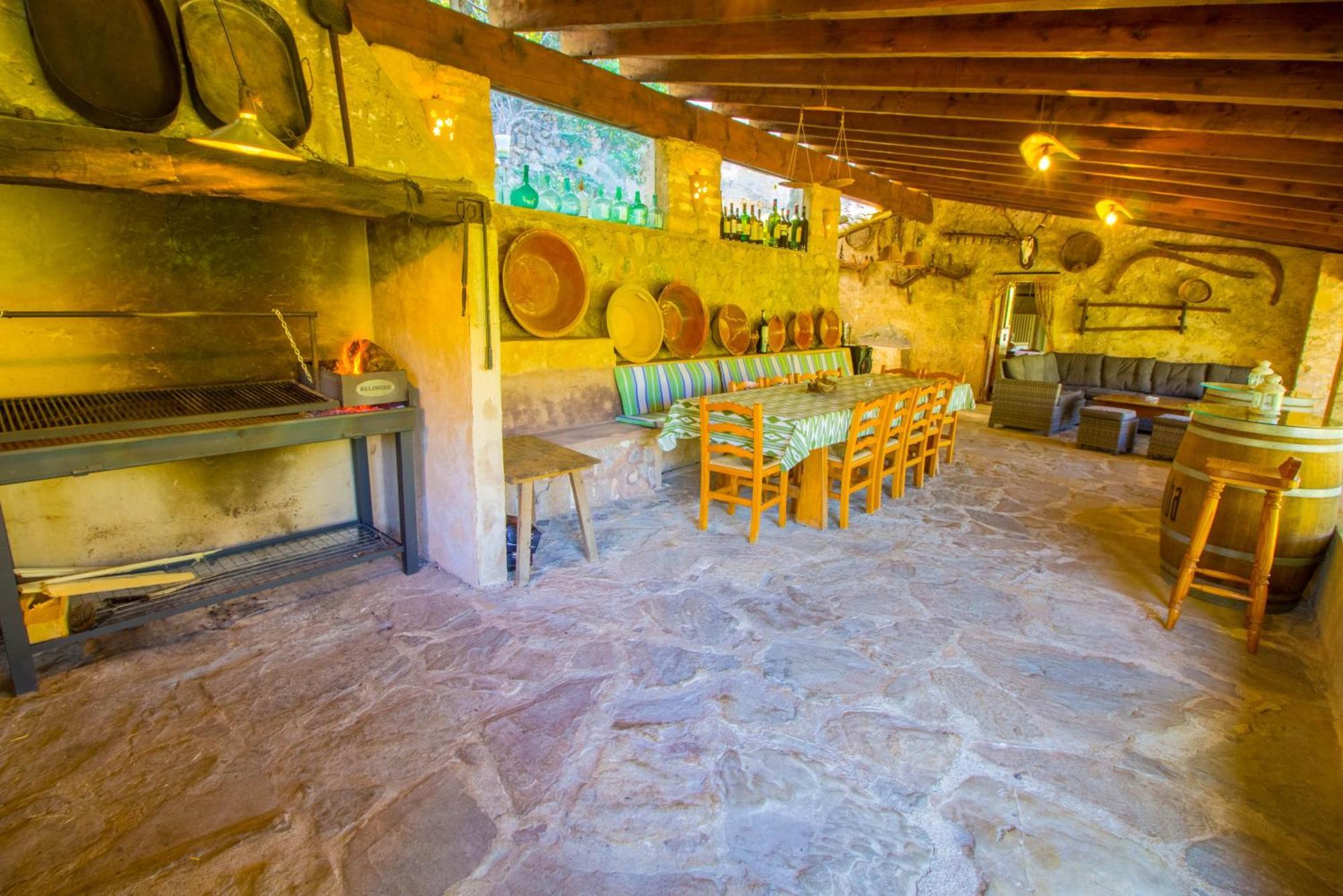 Beautiful Mediterranean With A/c, Wifi Villa