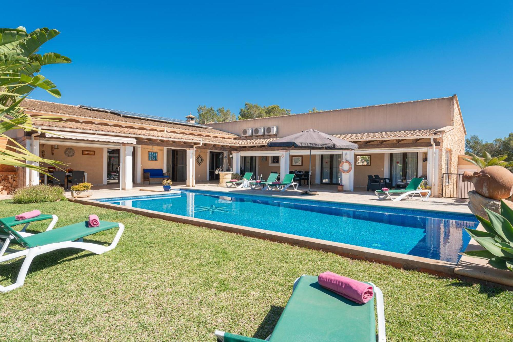 Villa Tranquilidad Cerca Del Mar En Portocolom En Casa Toni *