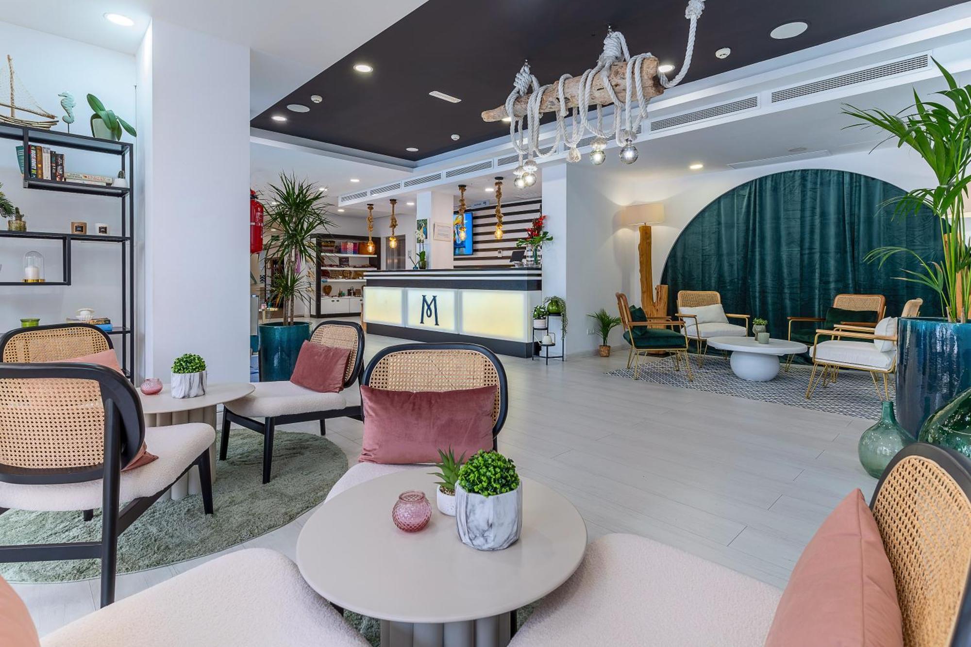Boutique Minister 4sup Hotel 4*
