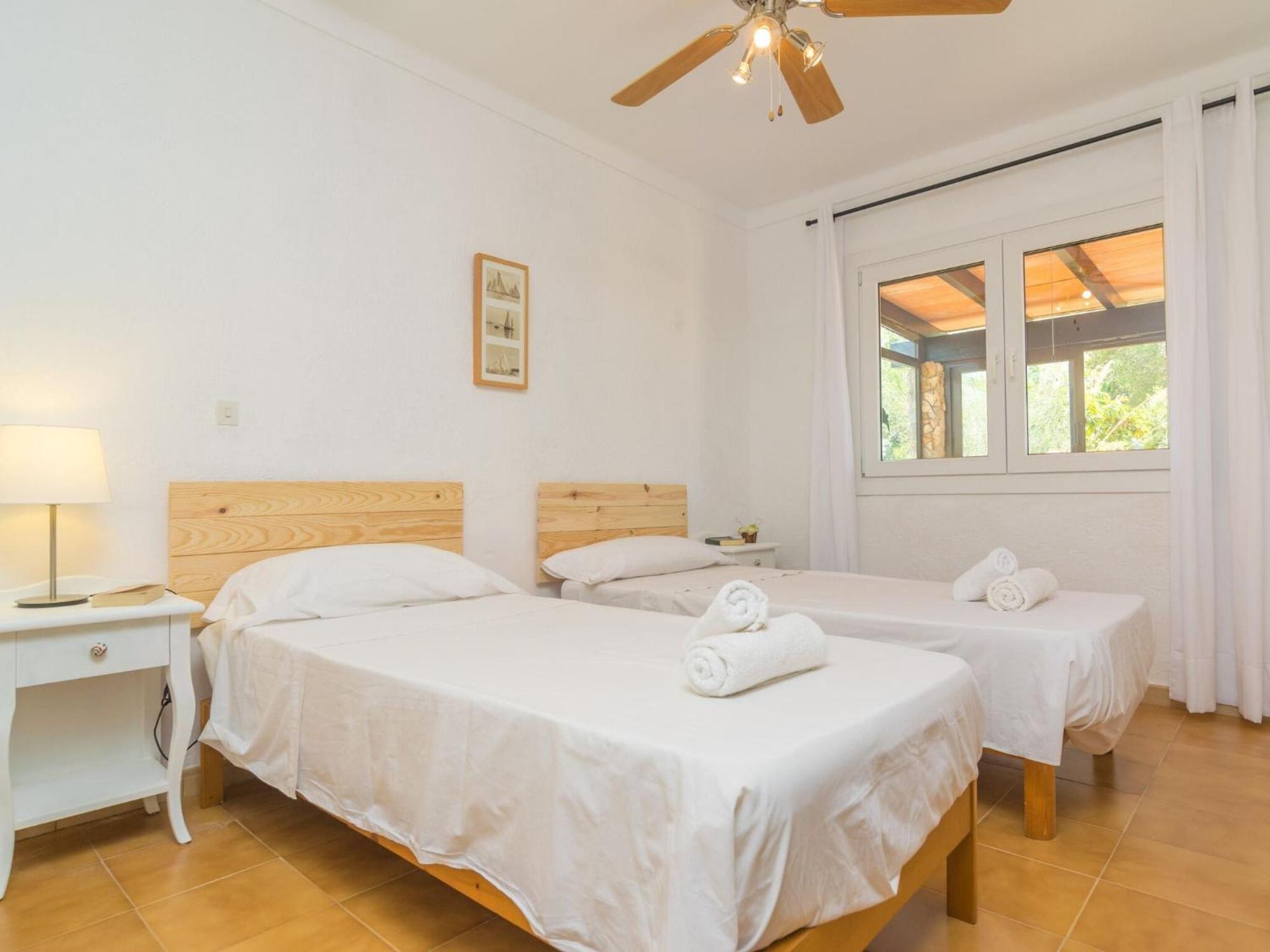 Villa Clavell - With Private Pool Free Wifi *