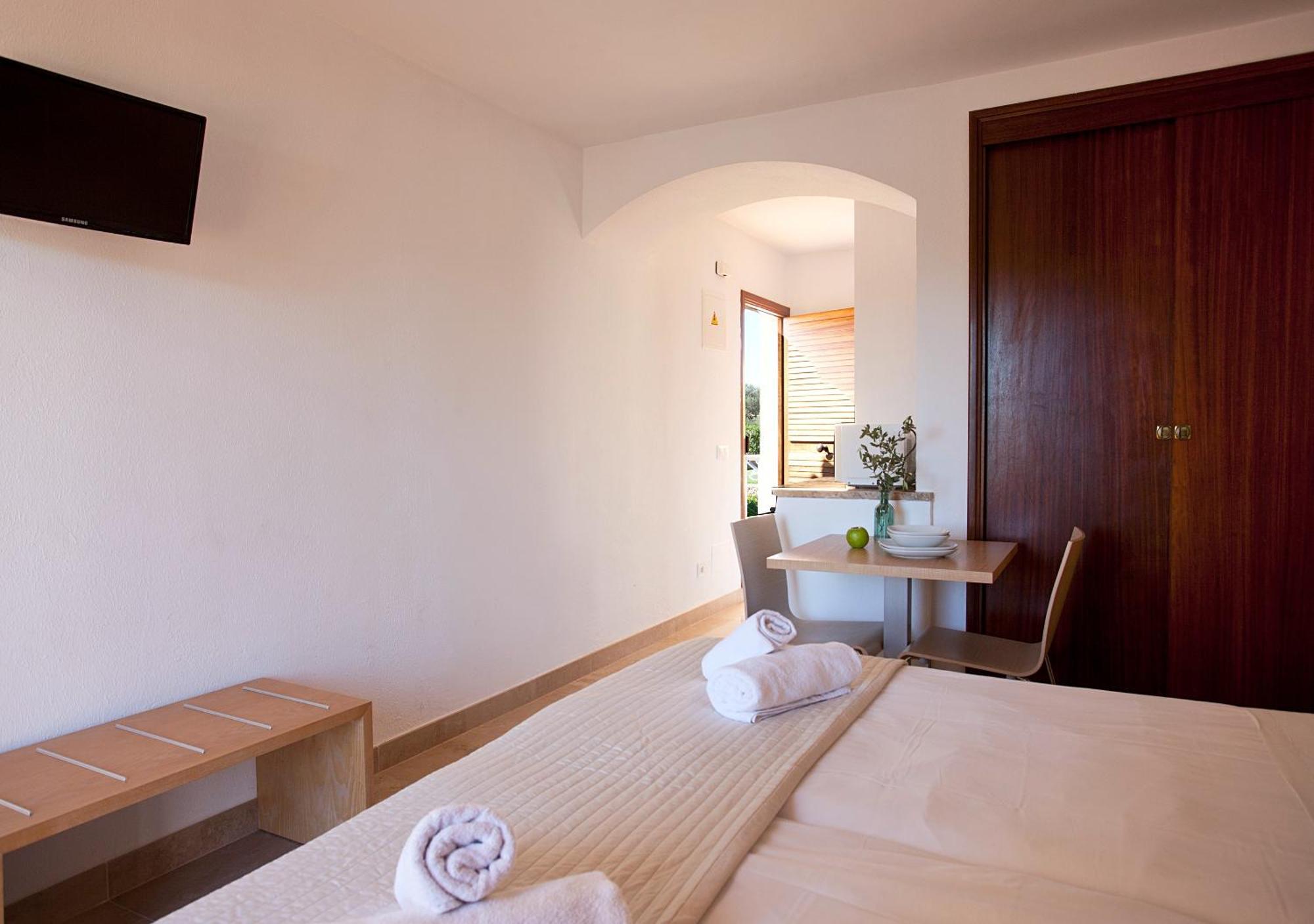 Sol Romántica By Dot Apartahotel Cala Romàntica
