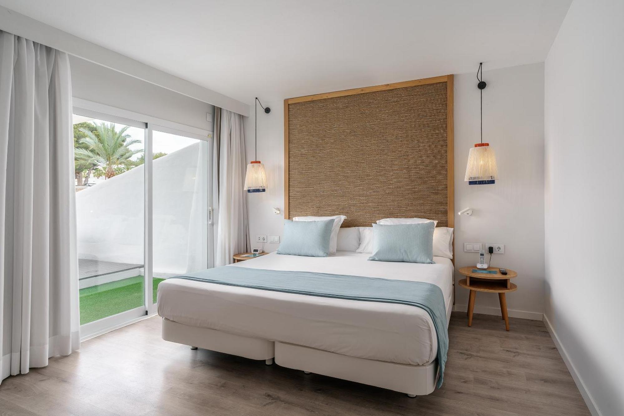 Hotel Aluasoul Mallorca - Adults Only 4*