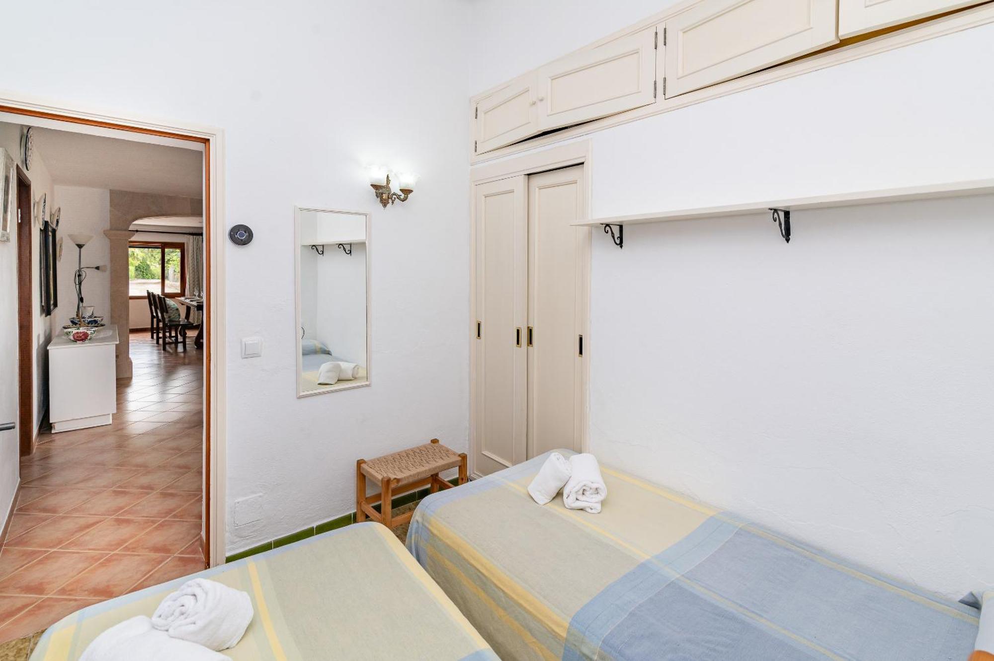 Colonya Jaume-3 Bedrooms, Private Pool Near *