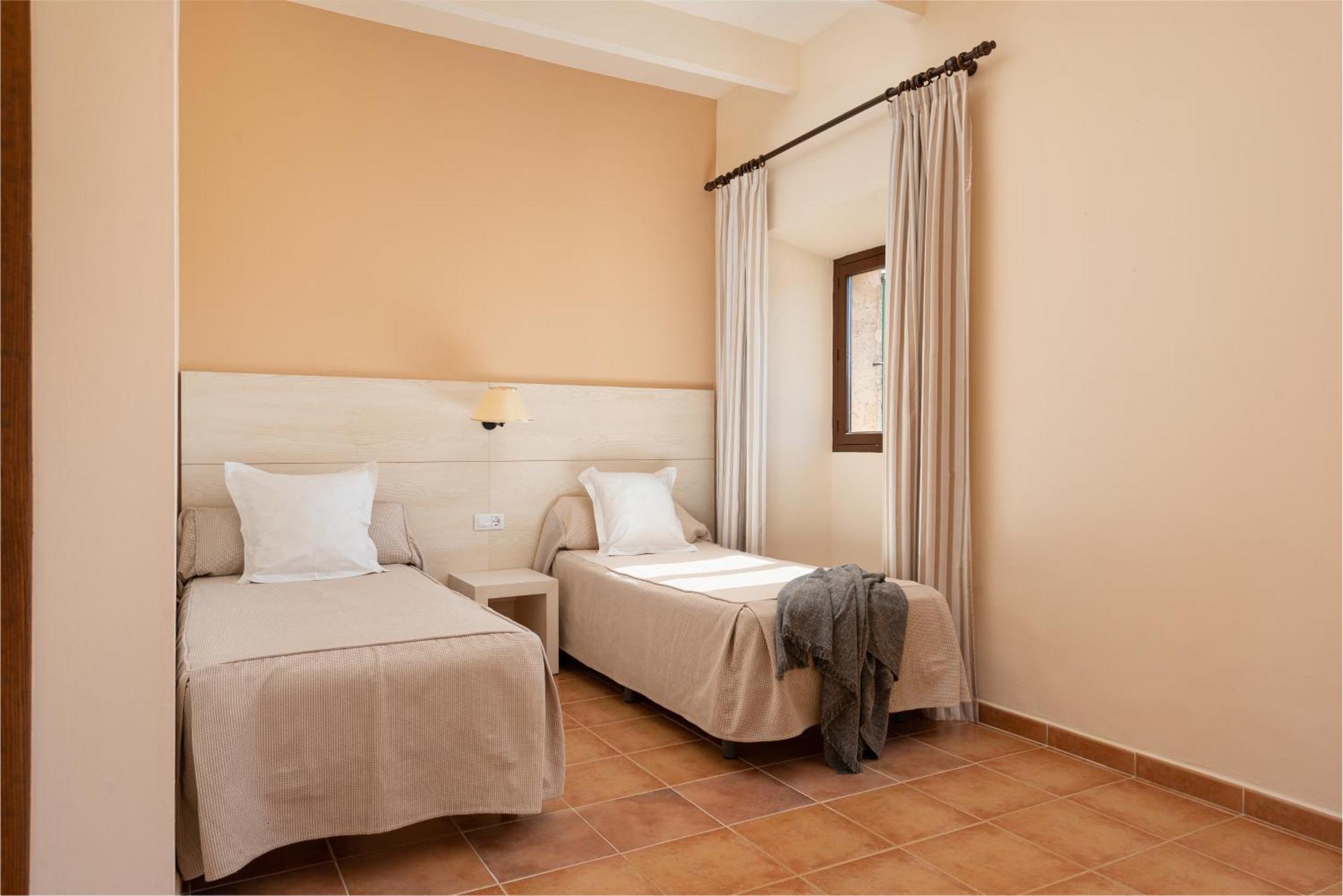 Hotel Santuari De Cura