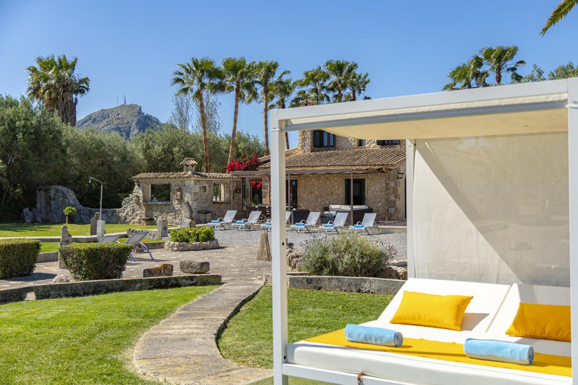 Cosme Villa Alcudia (Mallorca)