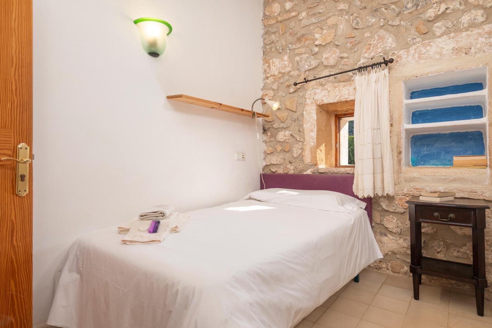 Hotel Petit Hostatgeria La Victoria 3*