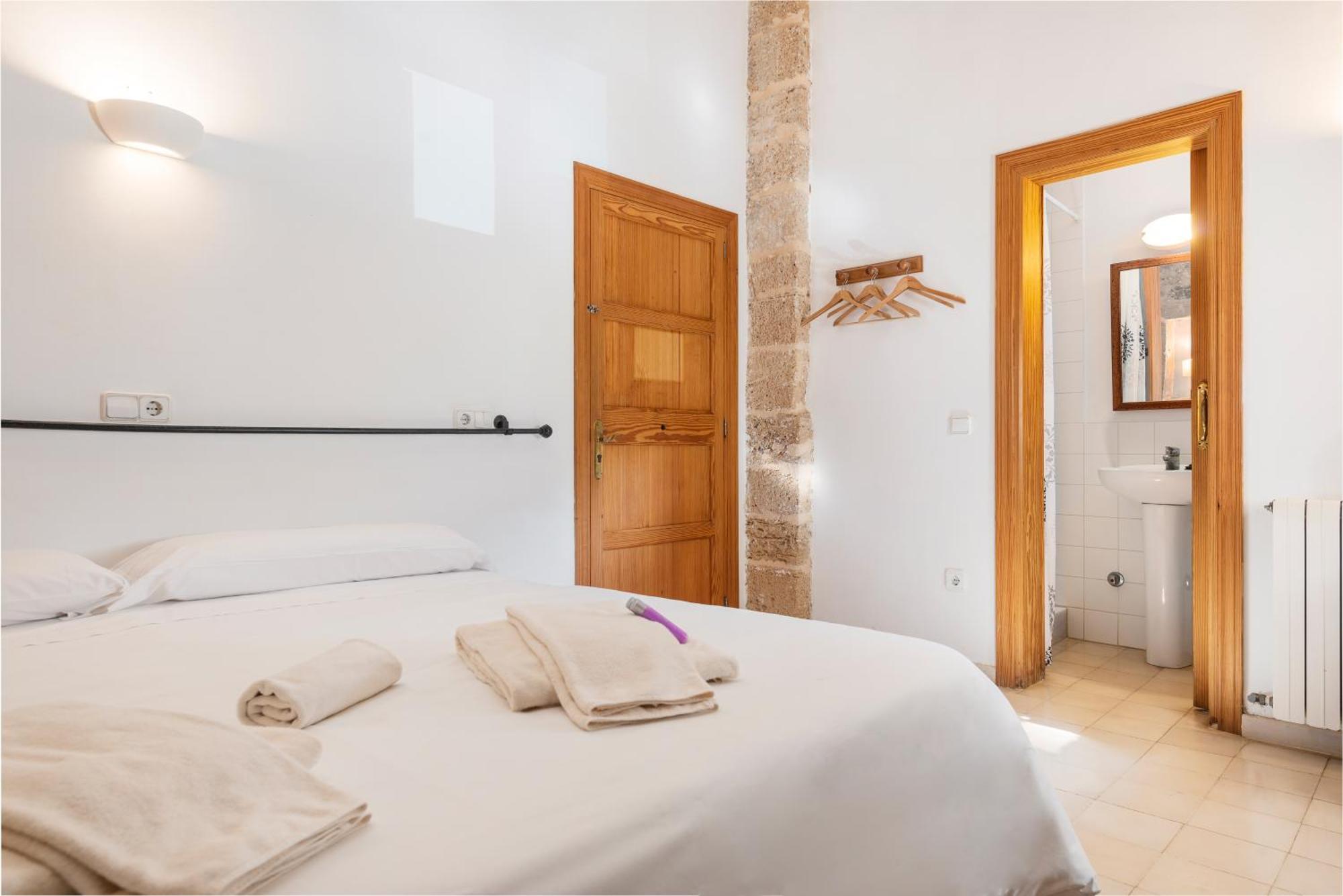 Hotel Petit Hostatgeria La Victoria