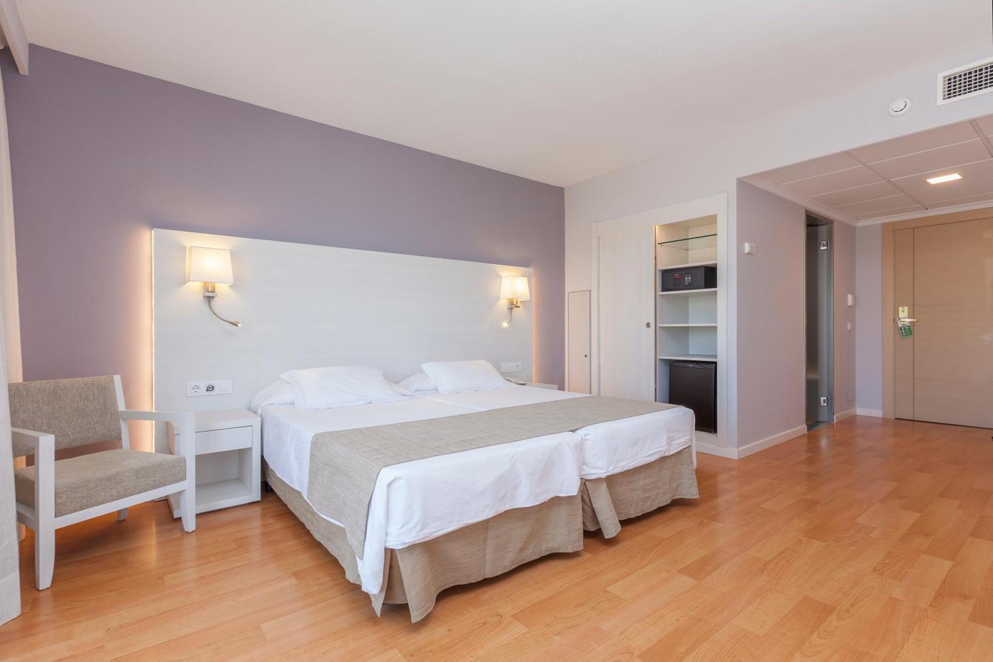 Apartahotel Helios Mallorca Hotel&apartments 3*