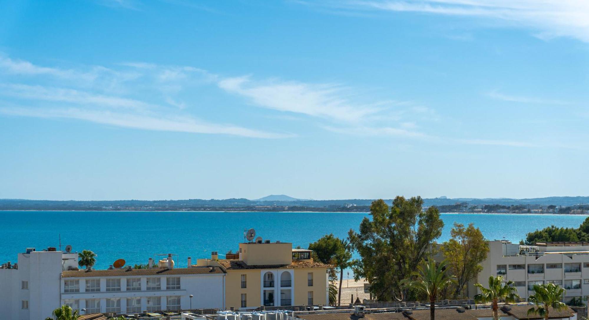 Bahia De Alcudia & Hotel