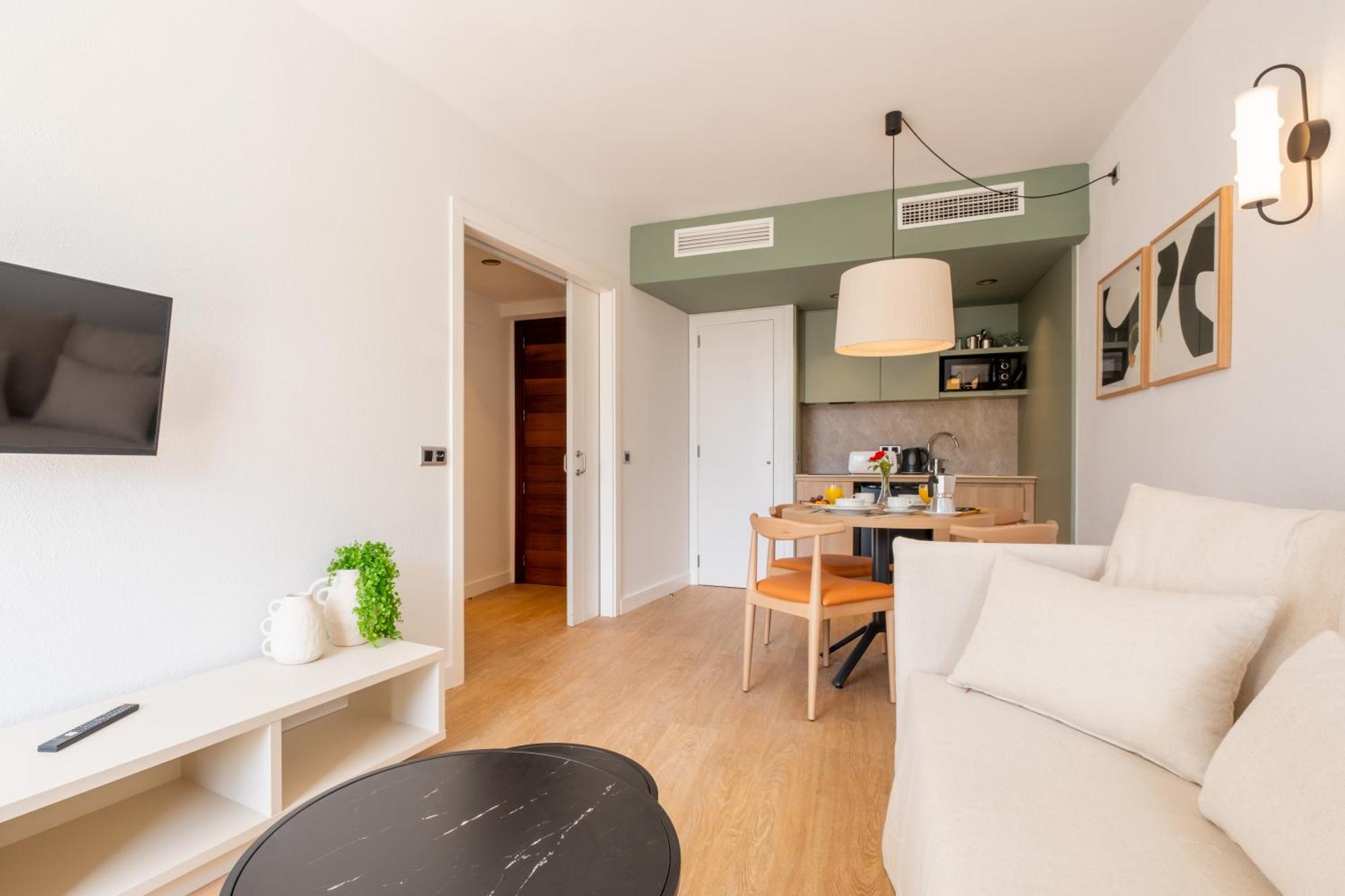 Duva & Apartahotel 4*