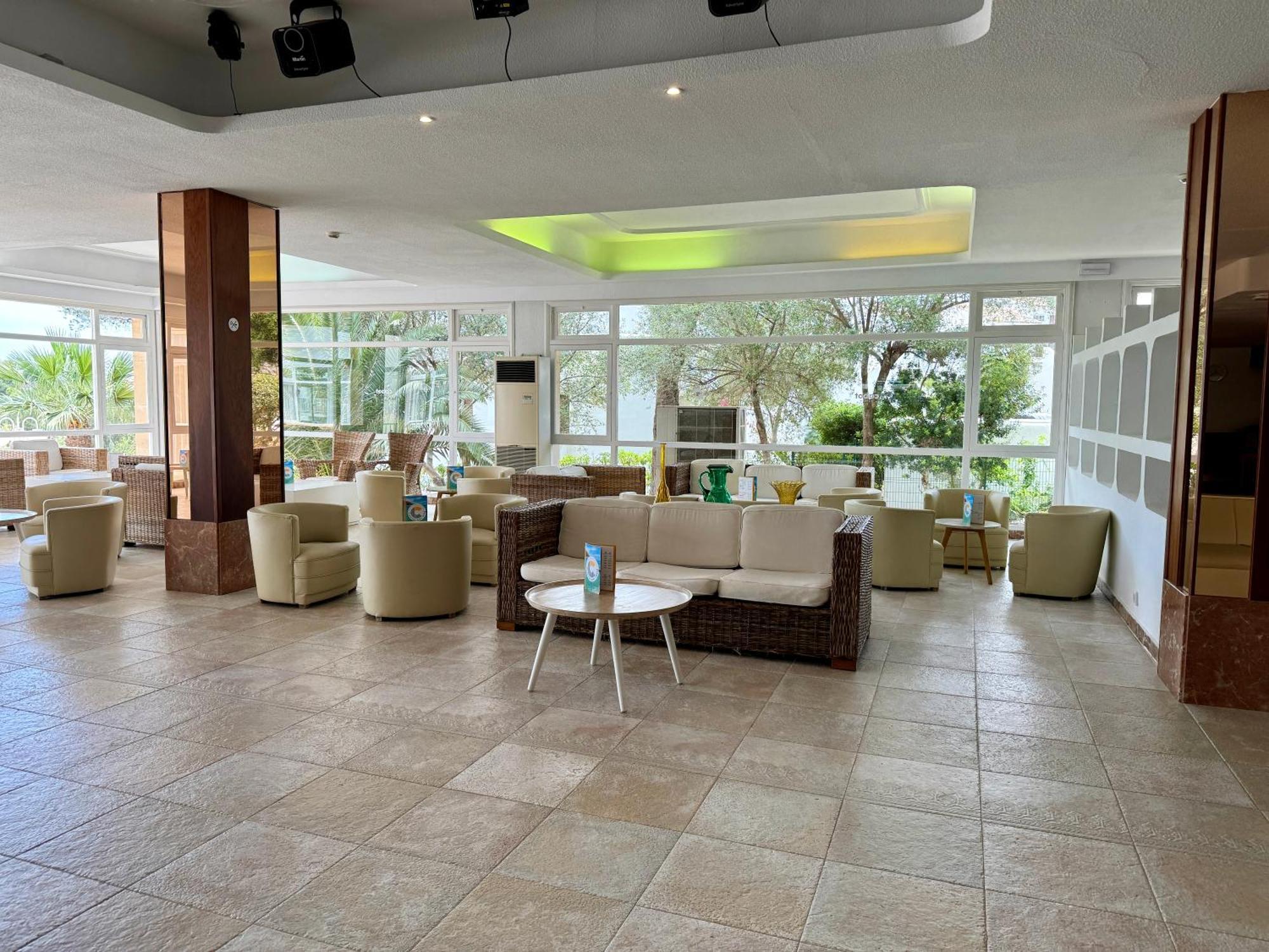 Cala Ferrera Hotel 3*