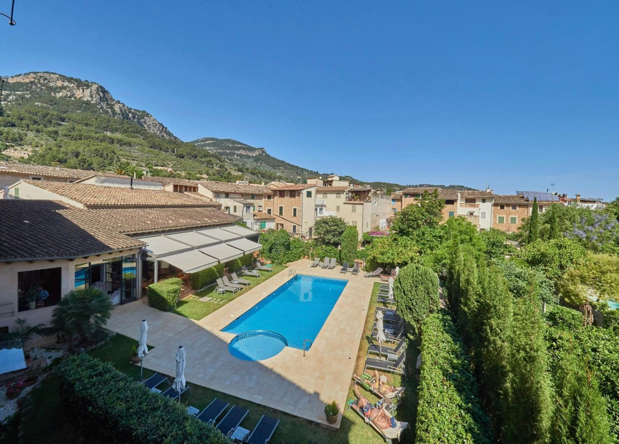 Hotel Ca'l Bisbe 4*