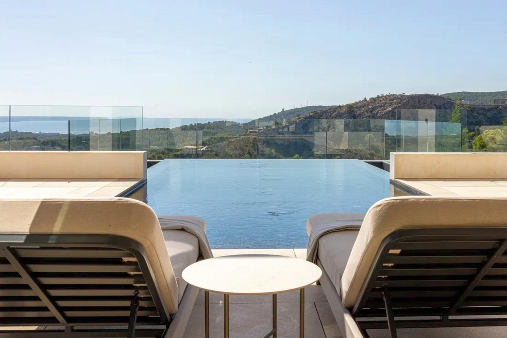 Breathtaking Triniatro With Amazing Views Villa *