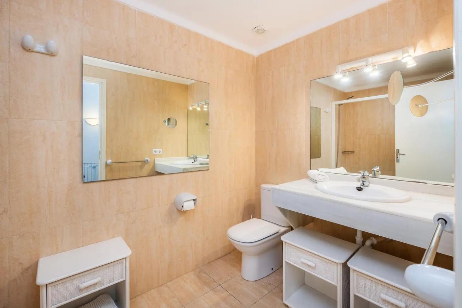 Voramar Mhm Seafront Apartamento Cala Bona (Mallorca)