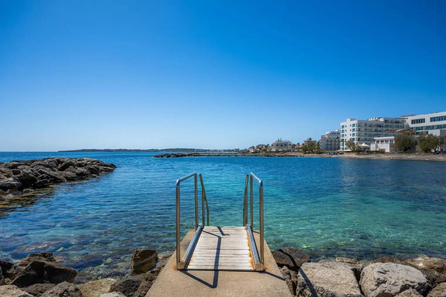 Voramar Mhm Seafront Apartamento Cala Bona (Mallorca)
