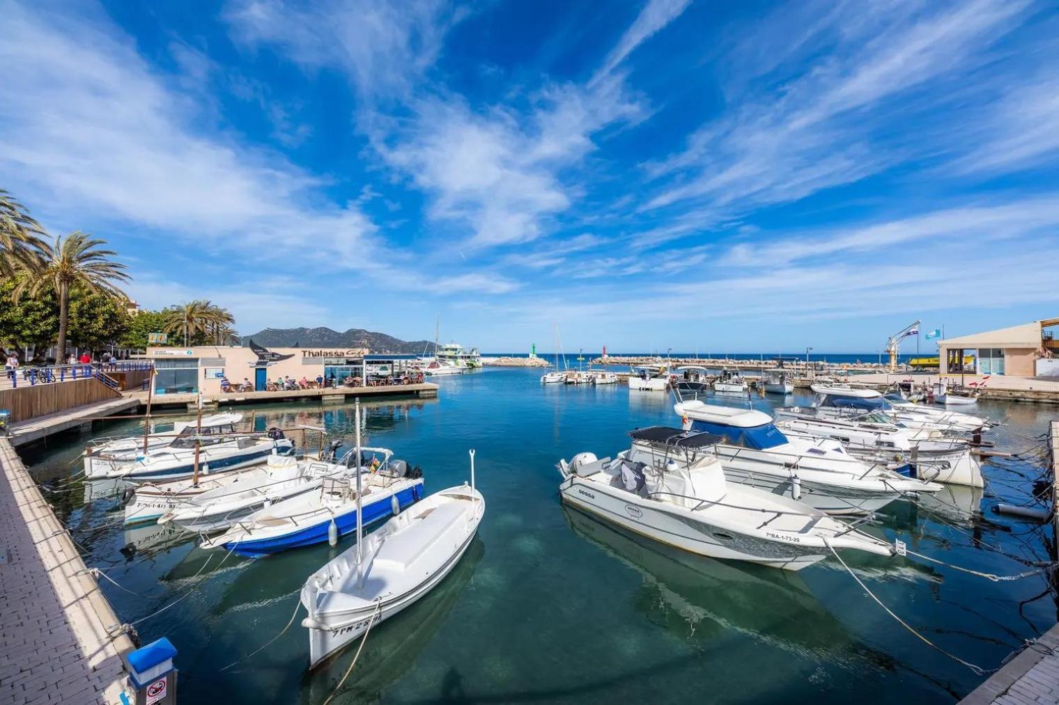 Apartamento Voramar Mhm Seafront Cala Bona (Mallorca)