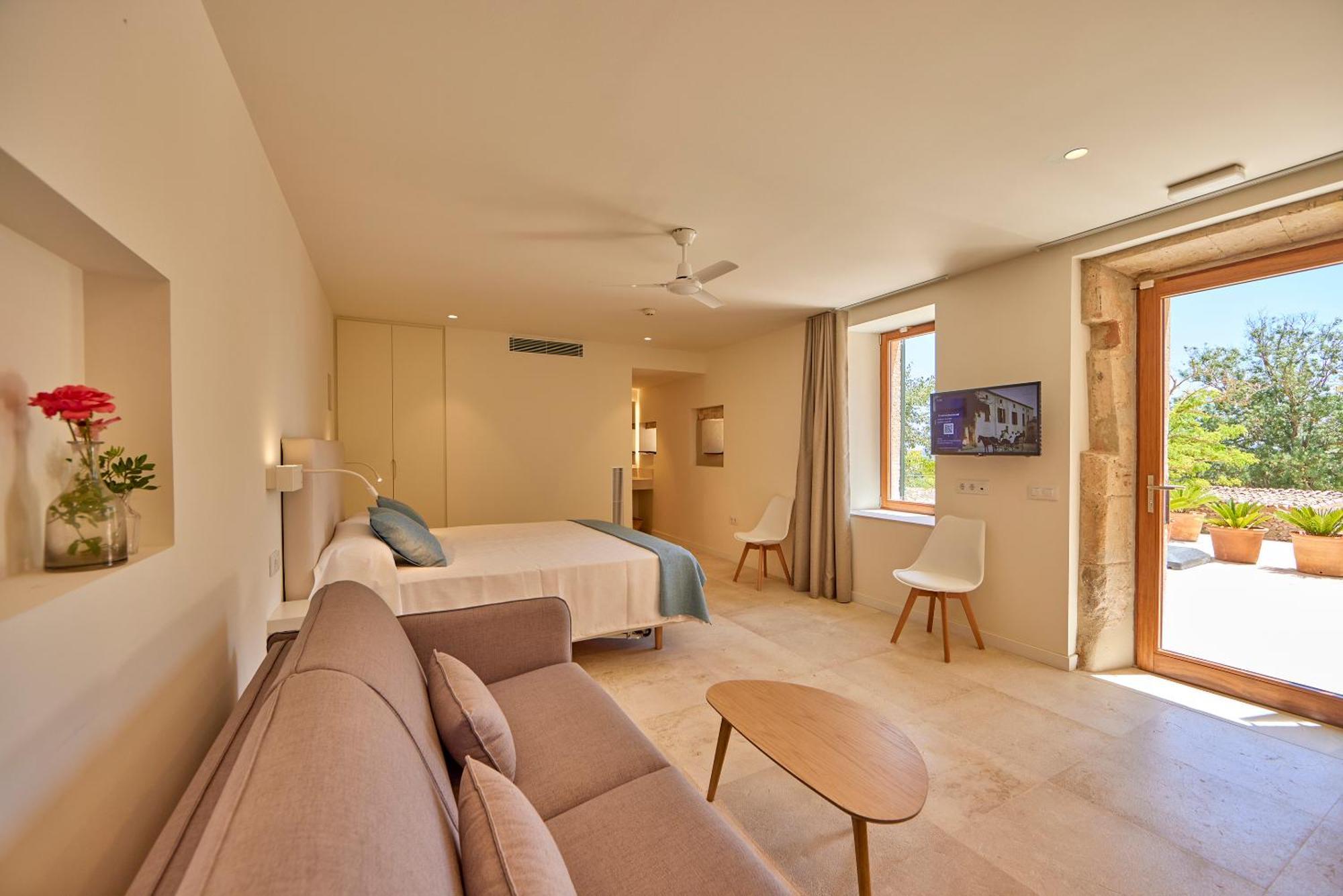 Son Cladera Farm stay