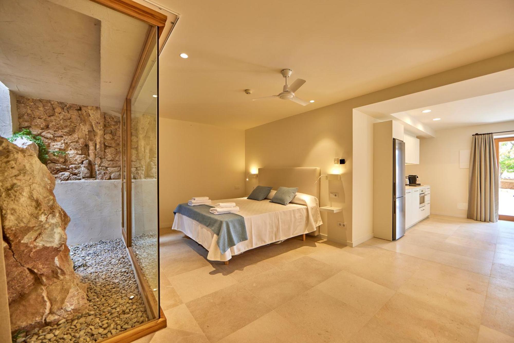 Farm stay Son Cladera