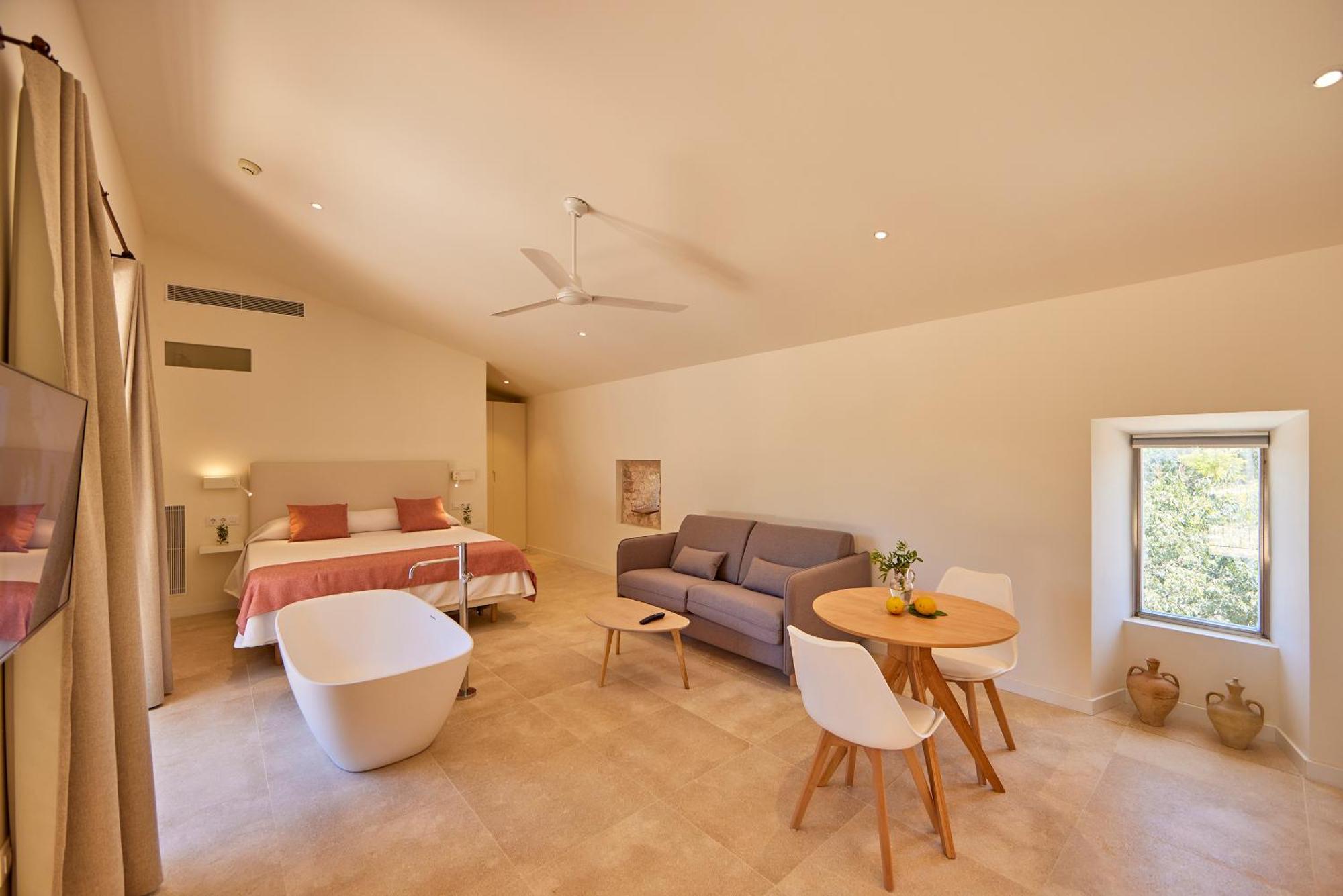 Son Cladera Farm stay Sa Pobla