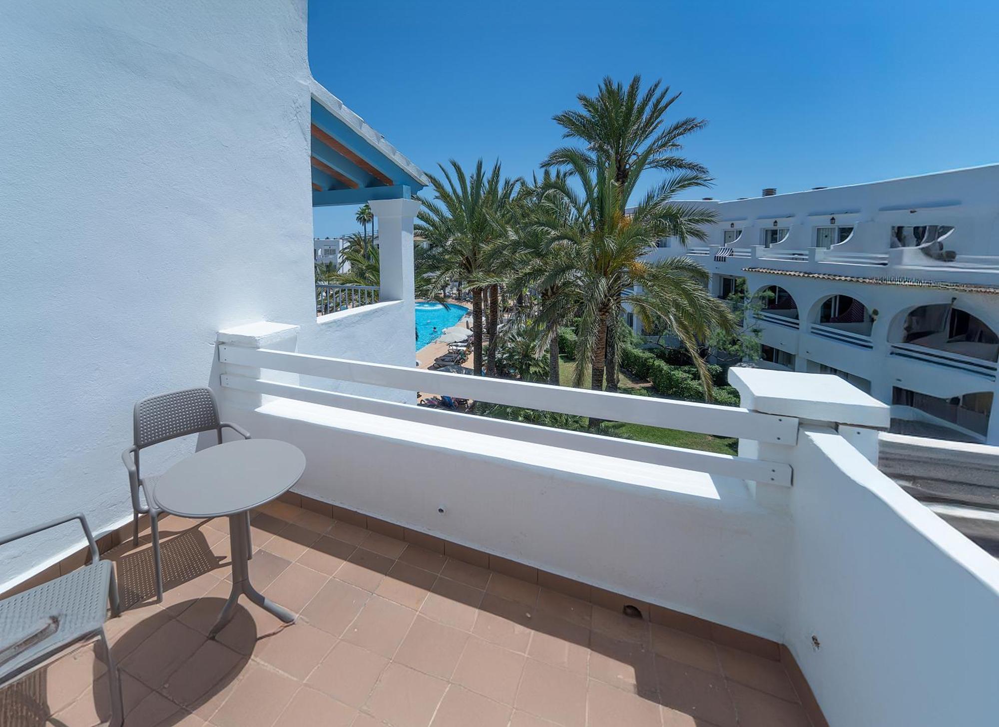 Calimera Fido Gardens 4*