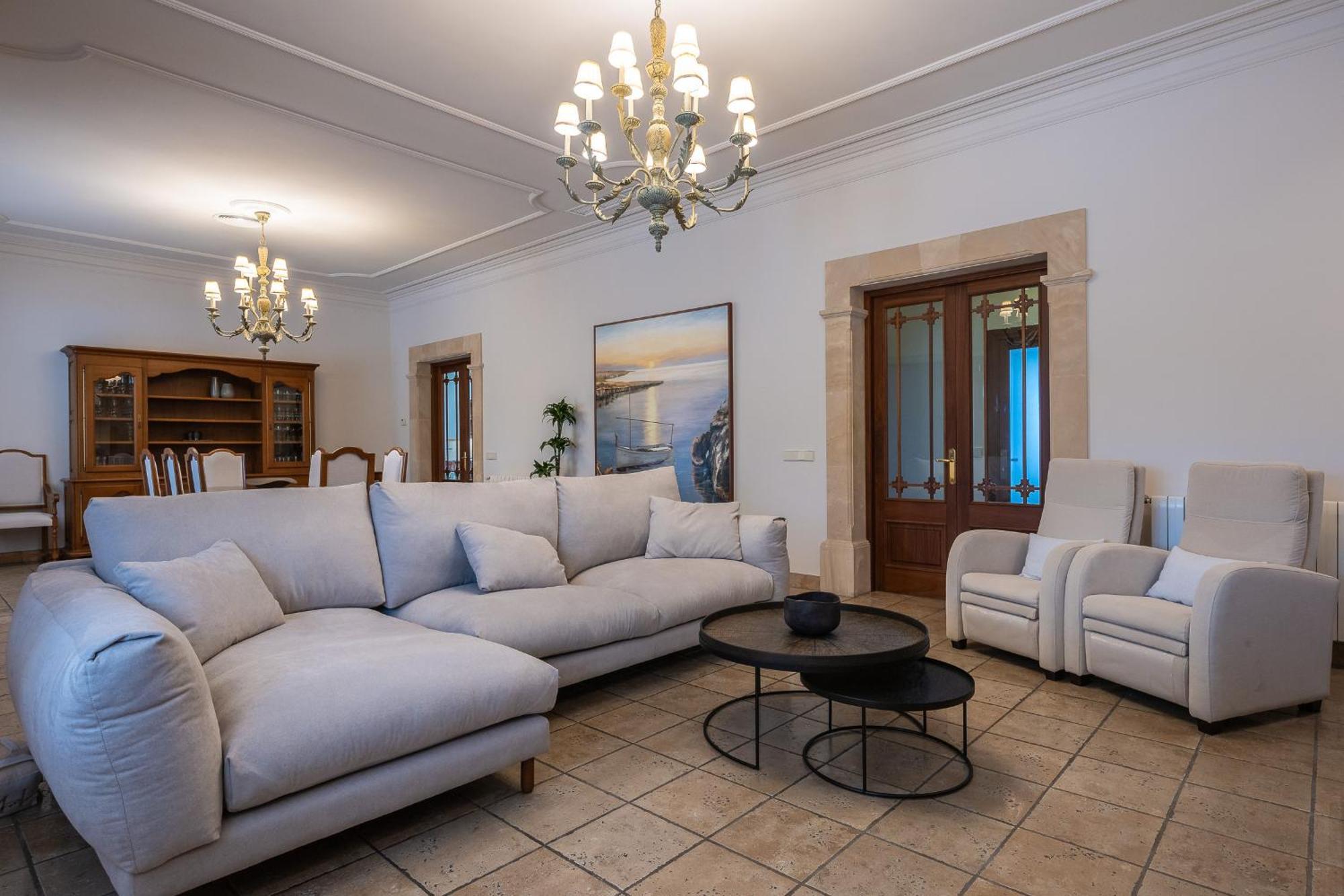 Manacor Villa