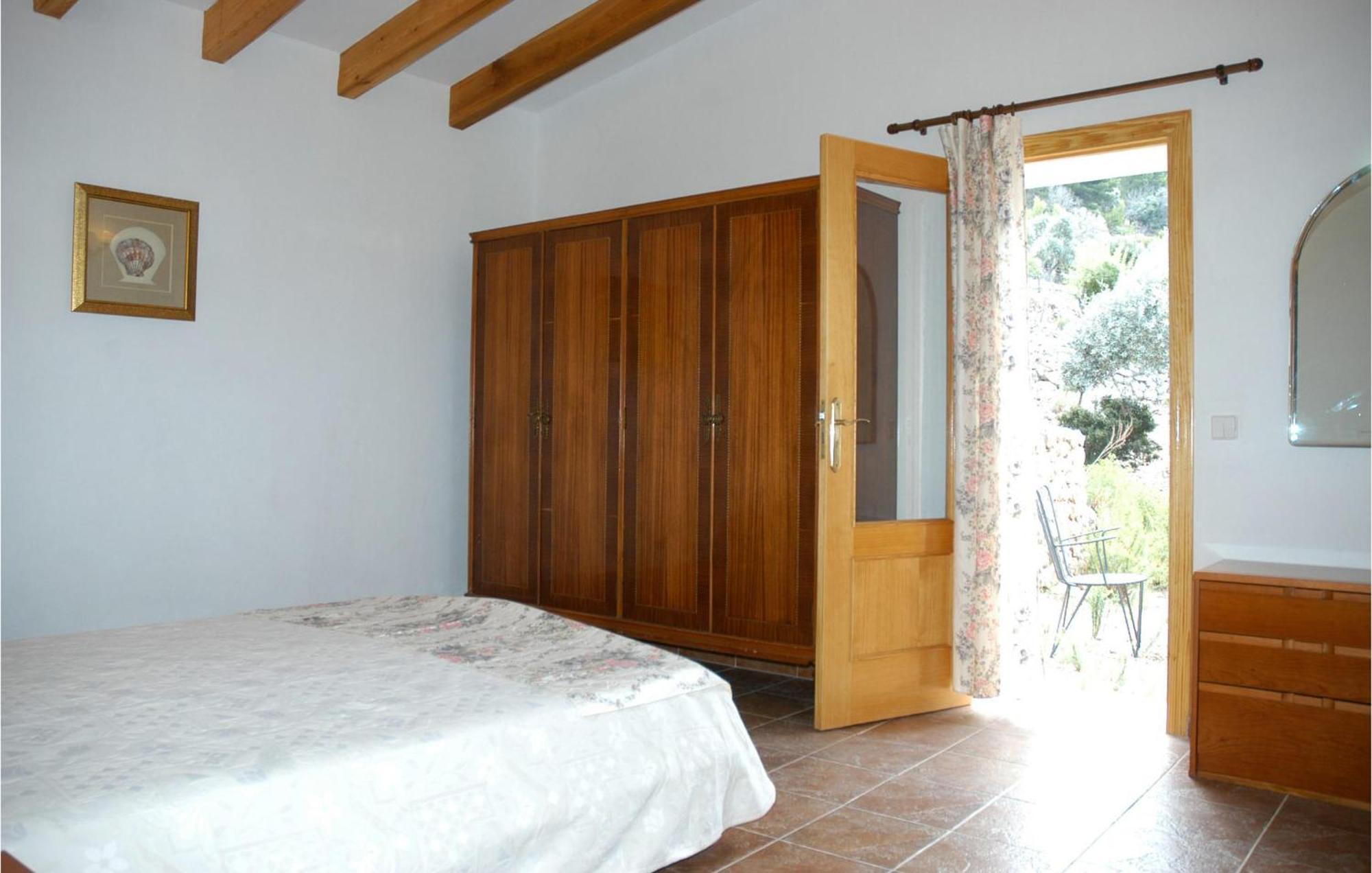 Сasa de vacaciones In Estellencs With Kitchen