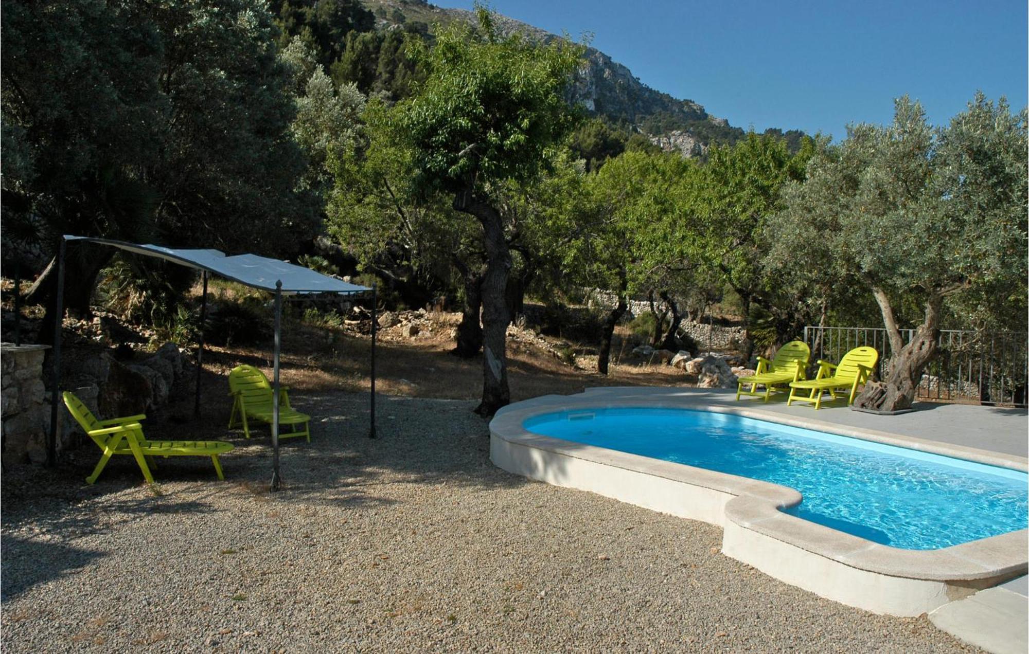 Сasa de vacaciones In Estellencs With Kitchen *