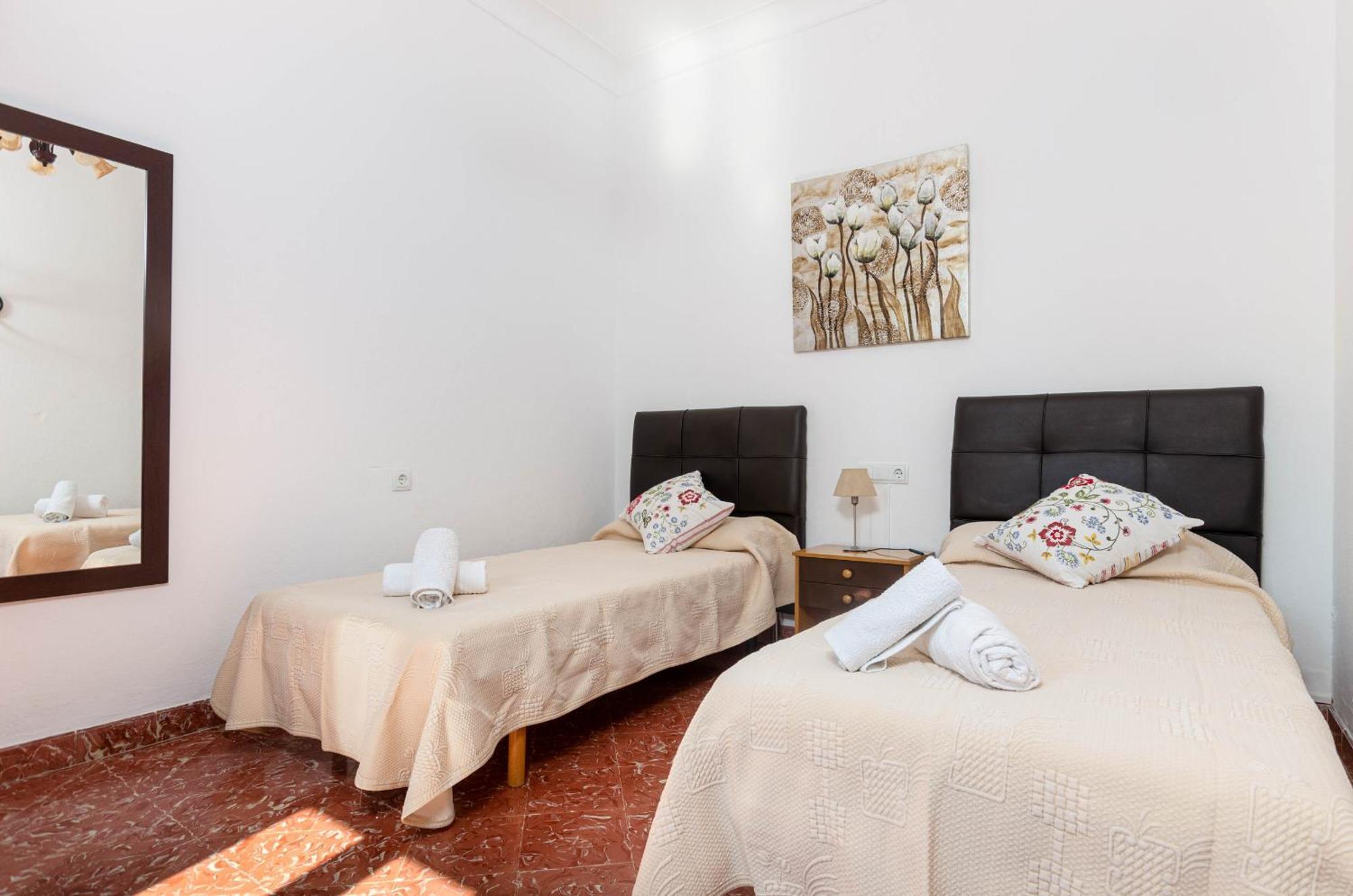 Yourhouse Galeri Villa *