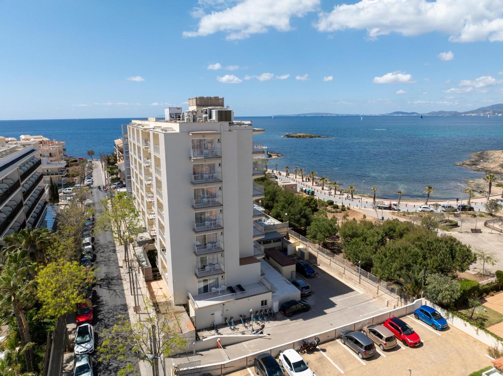 Bq Apolo Hotel 4*