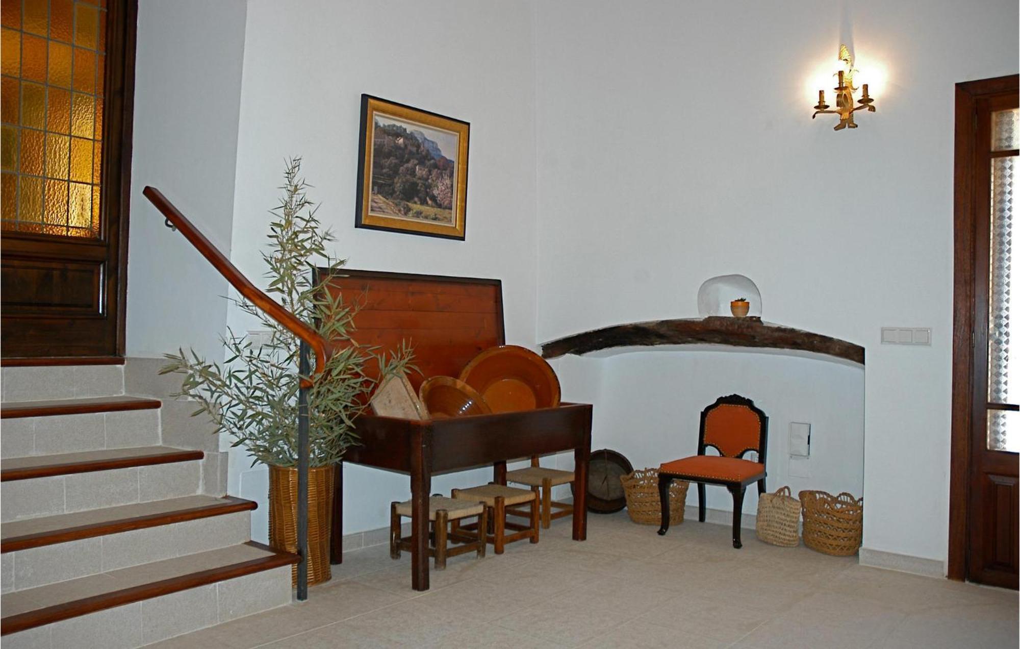 Сasa de vacaciones 6 Bedroom Amazing In Estellencs