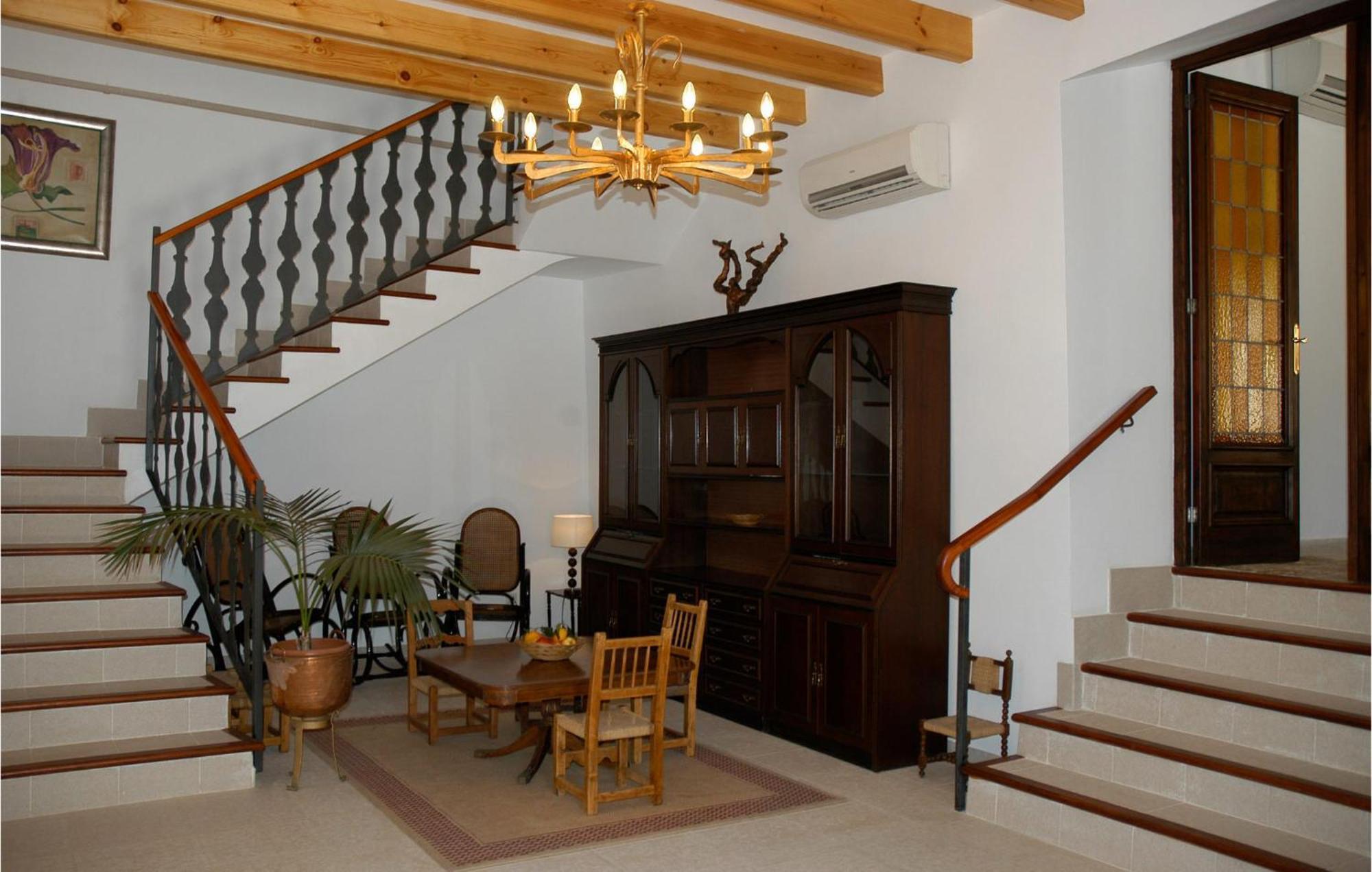 6 Bedroom Amazing In Estellencs Сasa de vacaciones