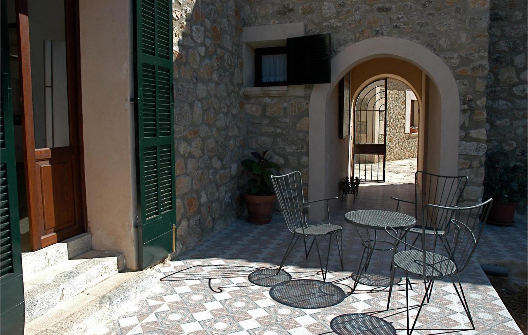 Сasa de vacaciones 6 Bedroom Amazing In Estellencs Estellencs (Estellenchs)